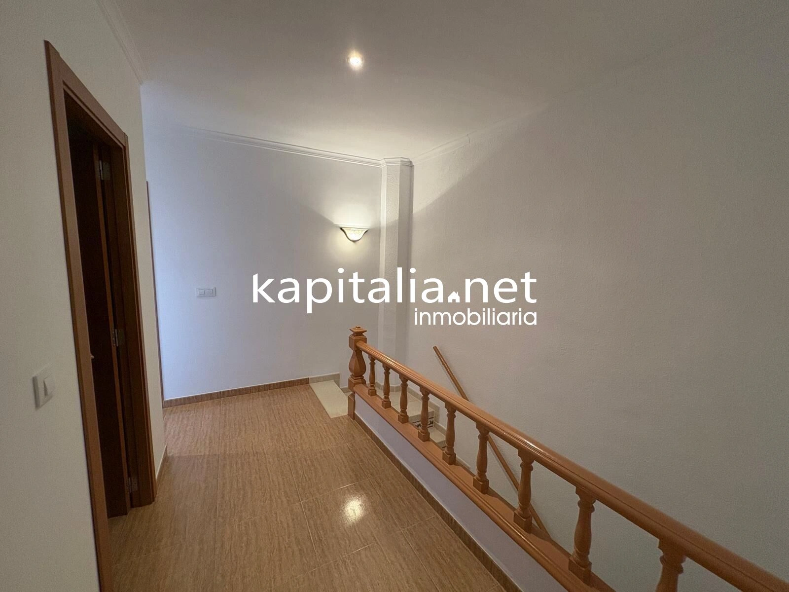 09930 - ESTUPENDO PISO DUPLEX CENTRICO A LA VENTA EN ENGUERA