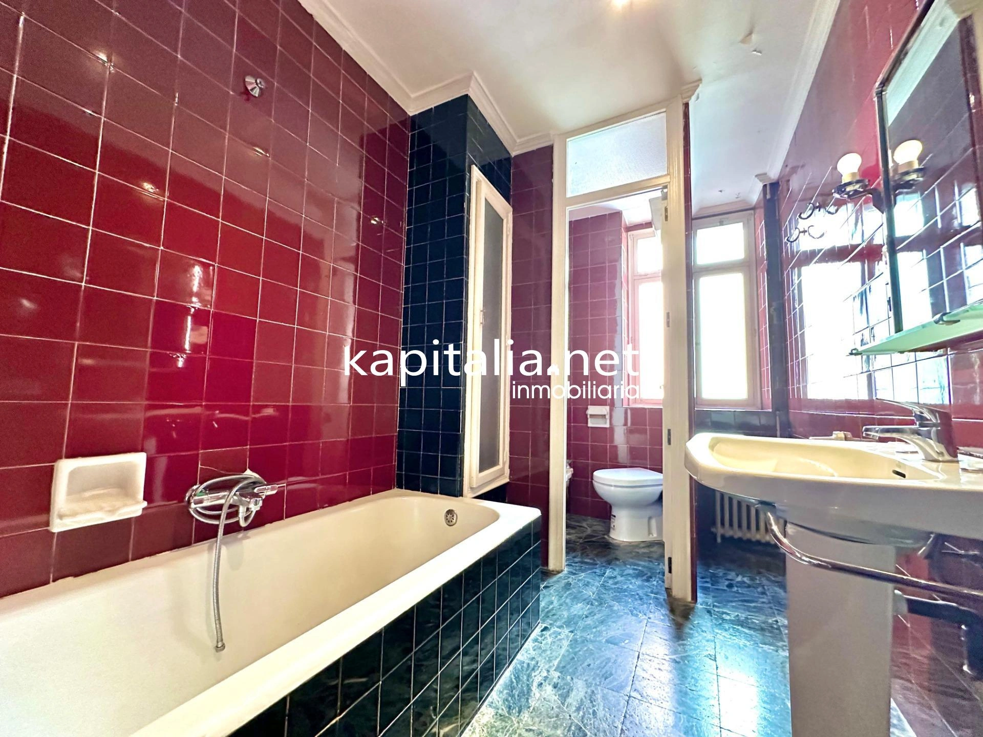 09750 - Gran casa con encanto a la venta en Alcoy