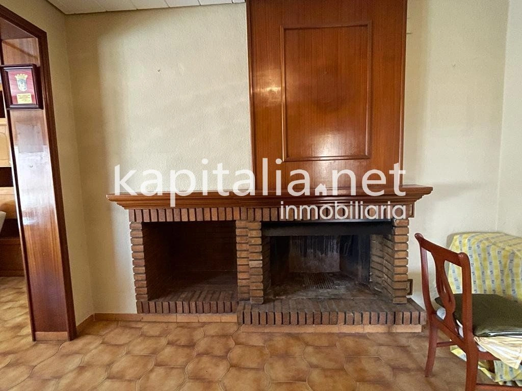 07551 - Casa + Local a la venta en Bocairent.