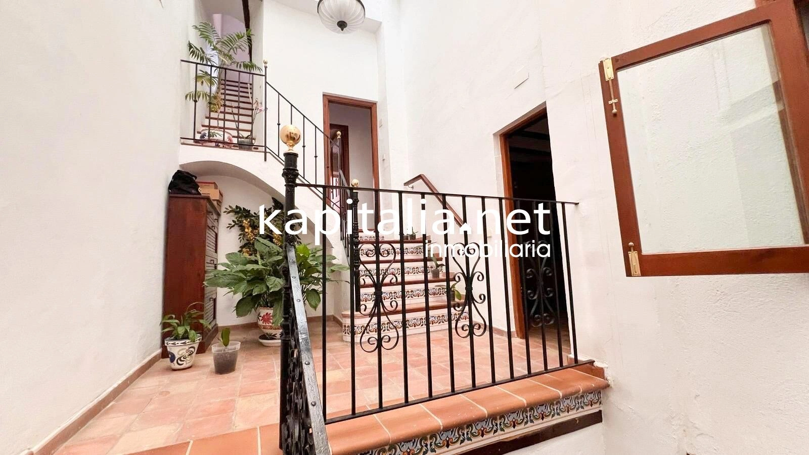 09222 - CASA RURAL A LA VENTA EN EL CENTRO DE XATIVA