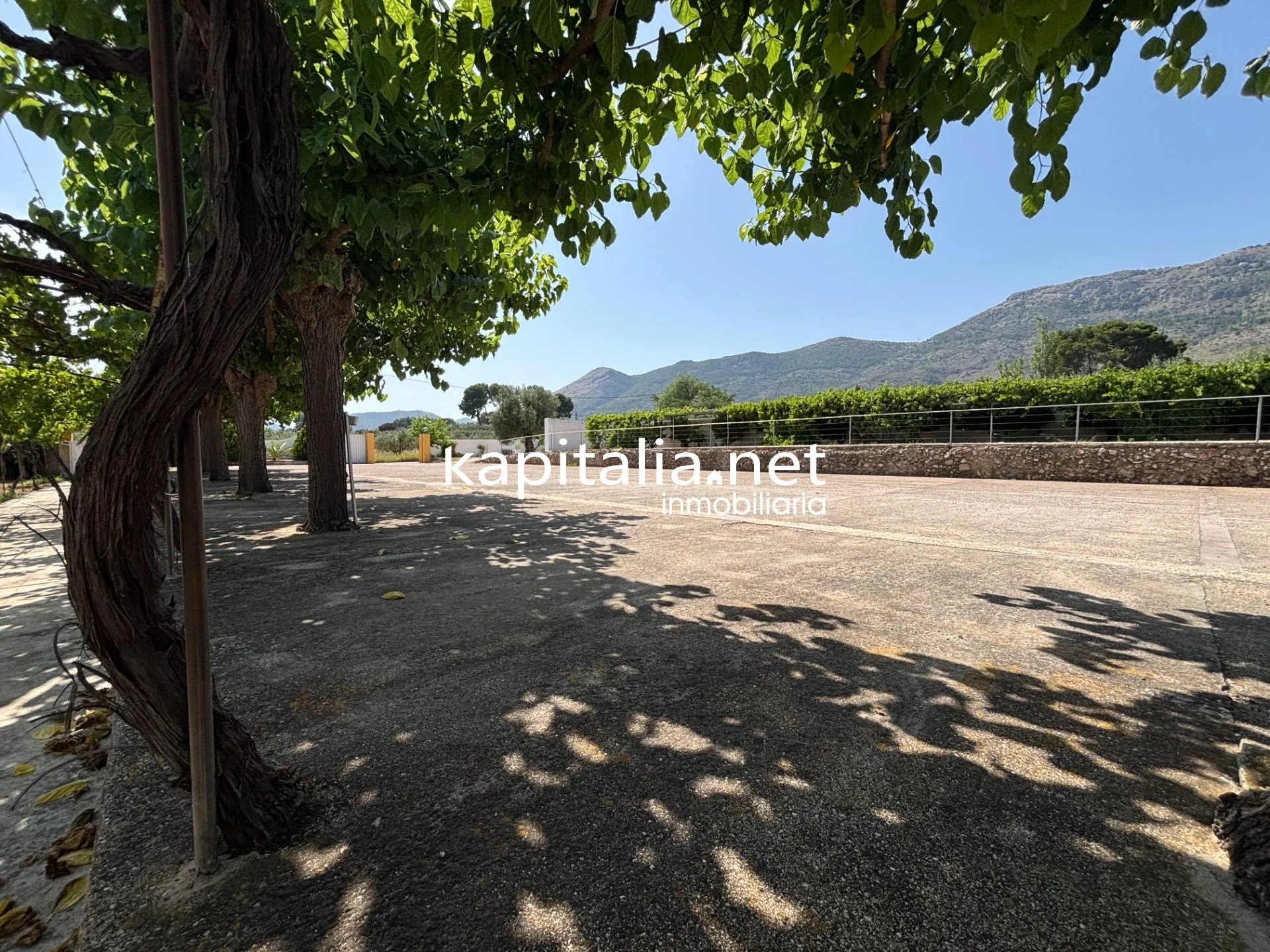 09980 - Restaurante y zona de ocio en Gaianes