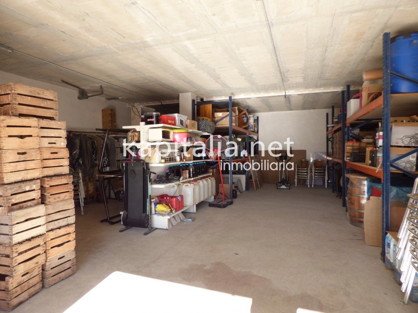 04256 - Local a la venta con muchas posibilidades.