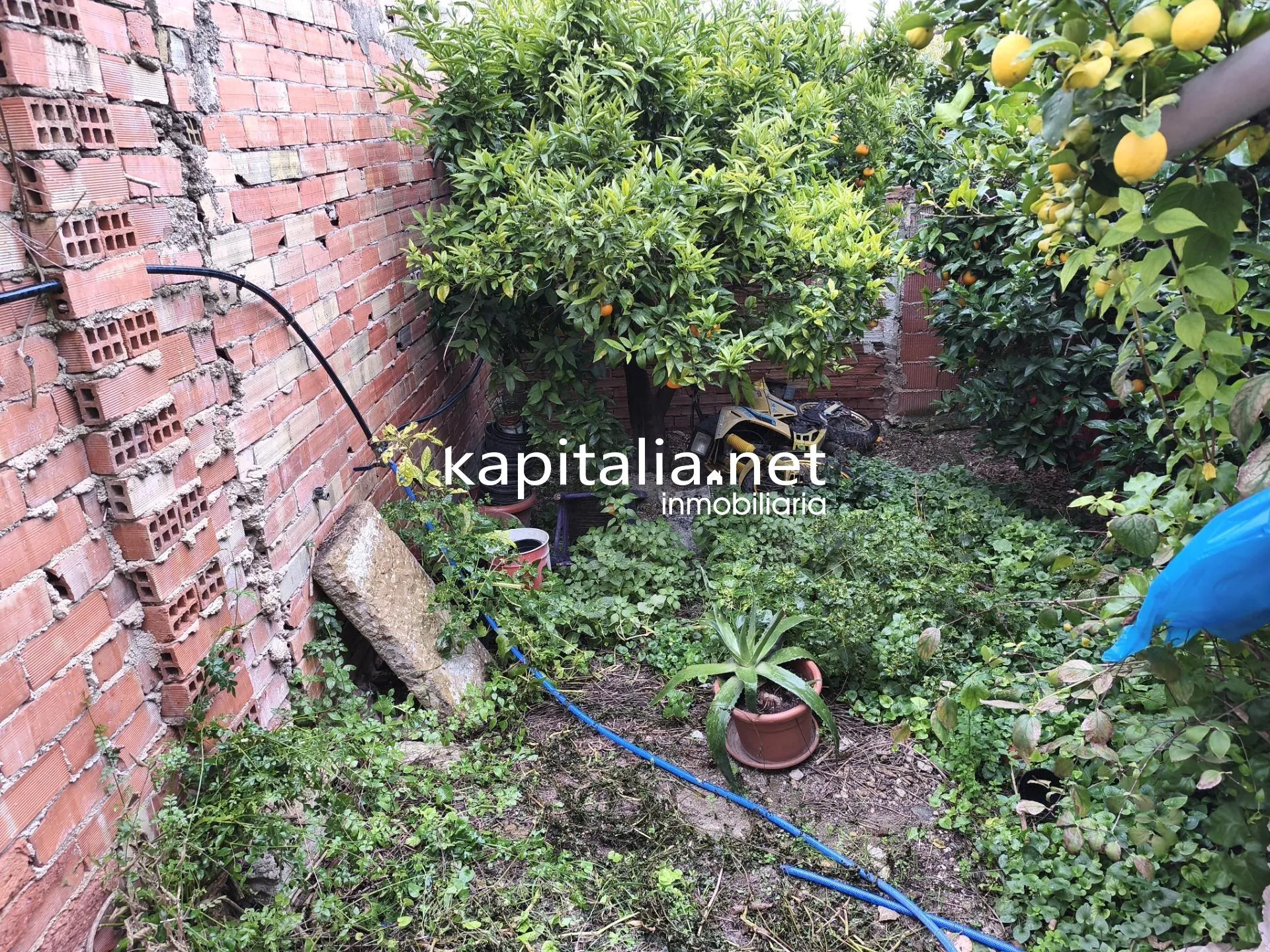 10199 - CASA A LA VENTA PARA REFORMAR CON BUENA UBICACIÓN.