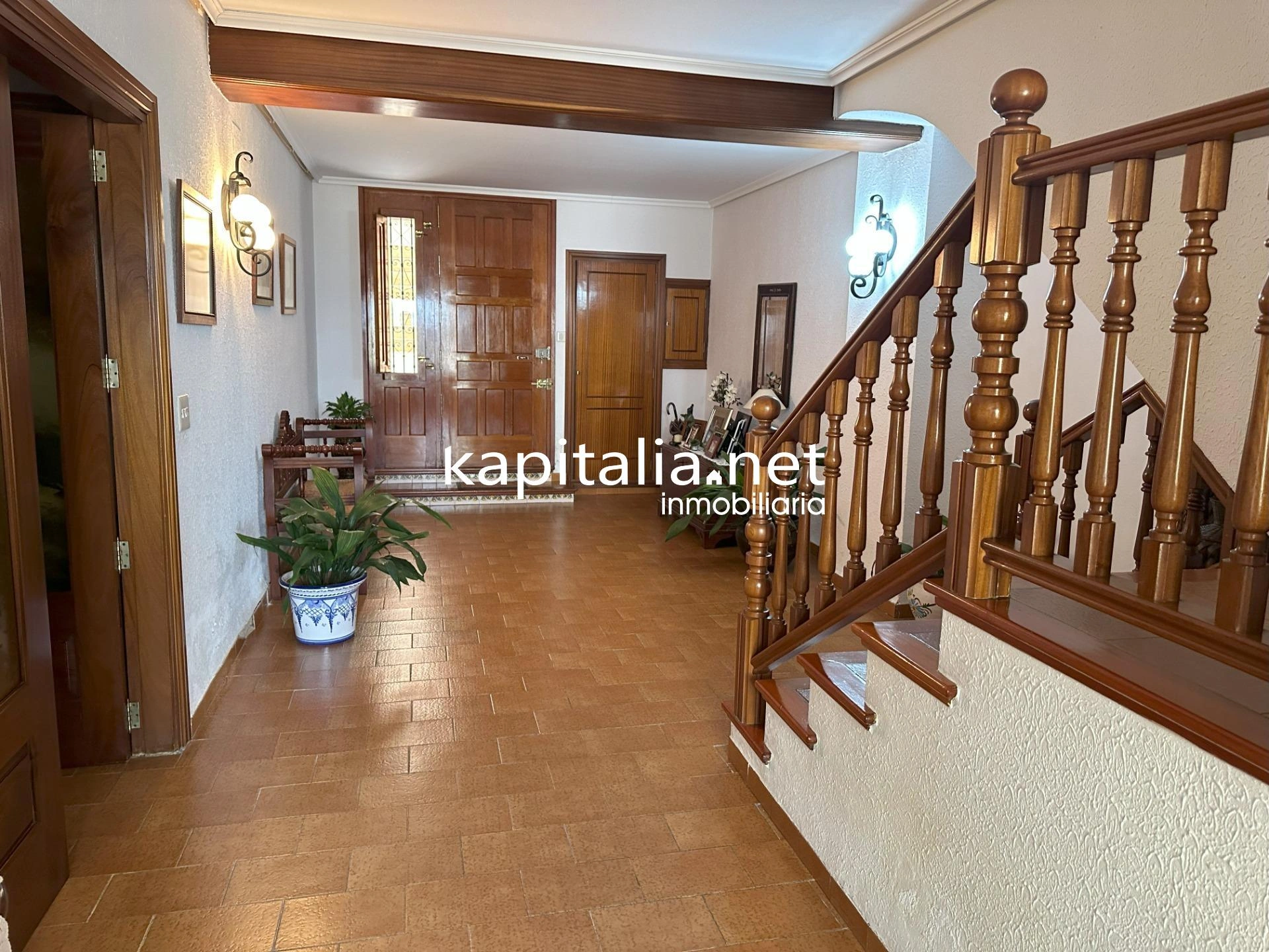 ESPECTACULAR CASA A LA VENTA EN AGULLENT