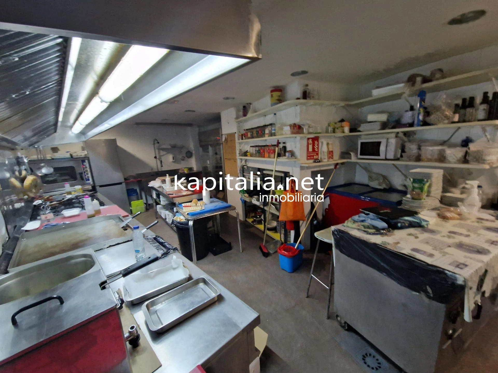08830 - Traspaso de restaurante en funcionamiento en Bocairent.