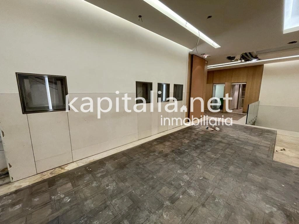 07775 - Commercial premises for rent in the centre of Valencia (Valencia)