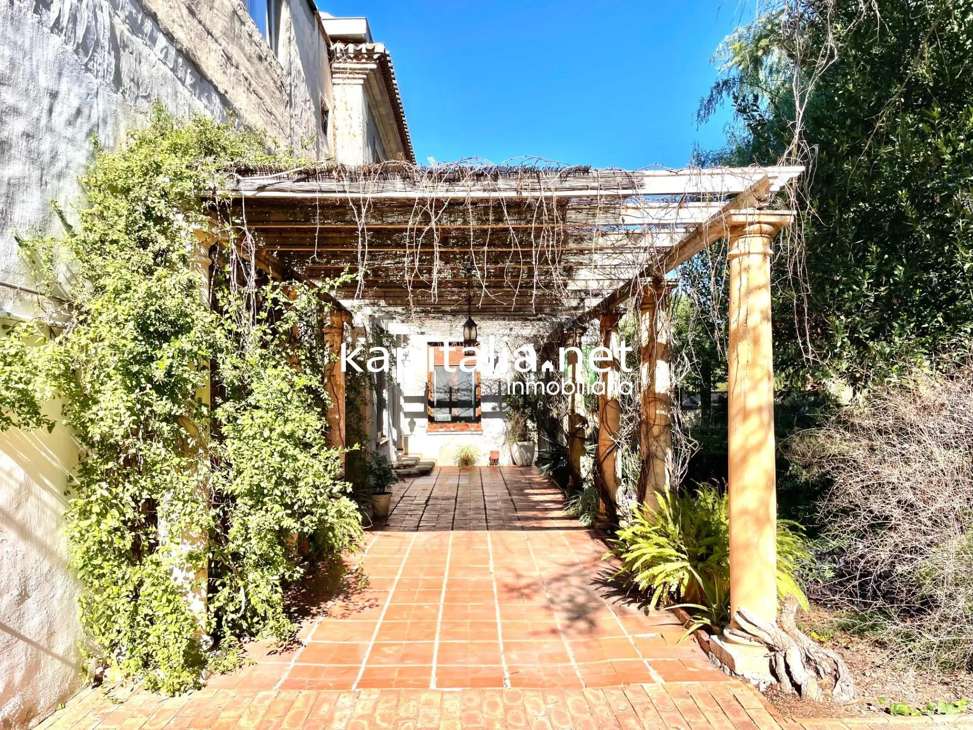 09693 - Gran casa señorial con gran jardín a la venta en Cocentaina!