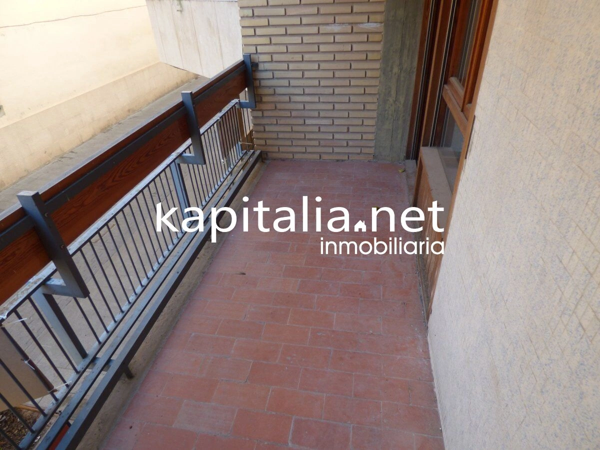 10252 - Venta de gran piso en Ontinyent