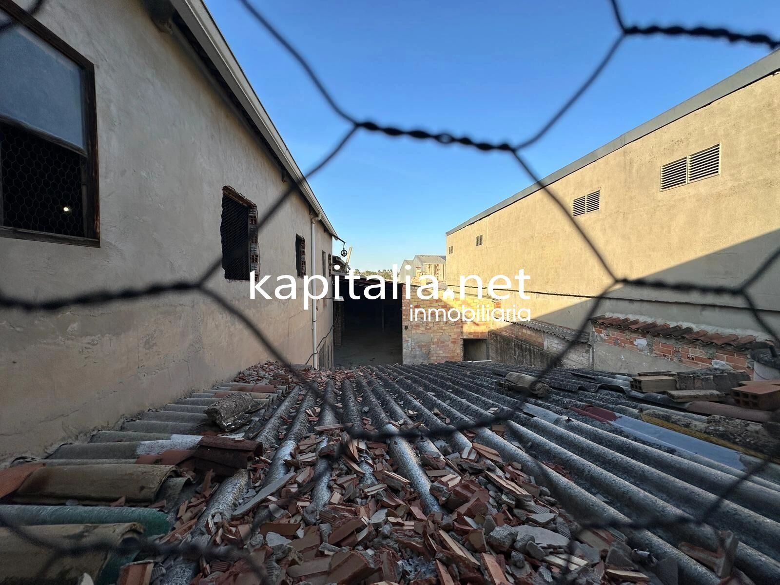 Edificio en venta en L´Olleria (Valencia)