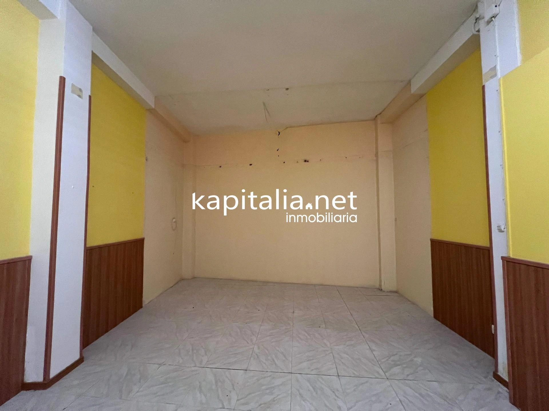 10372 - Local comercial a la venta en Ontinyent
