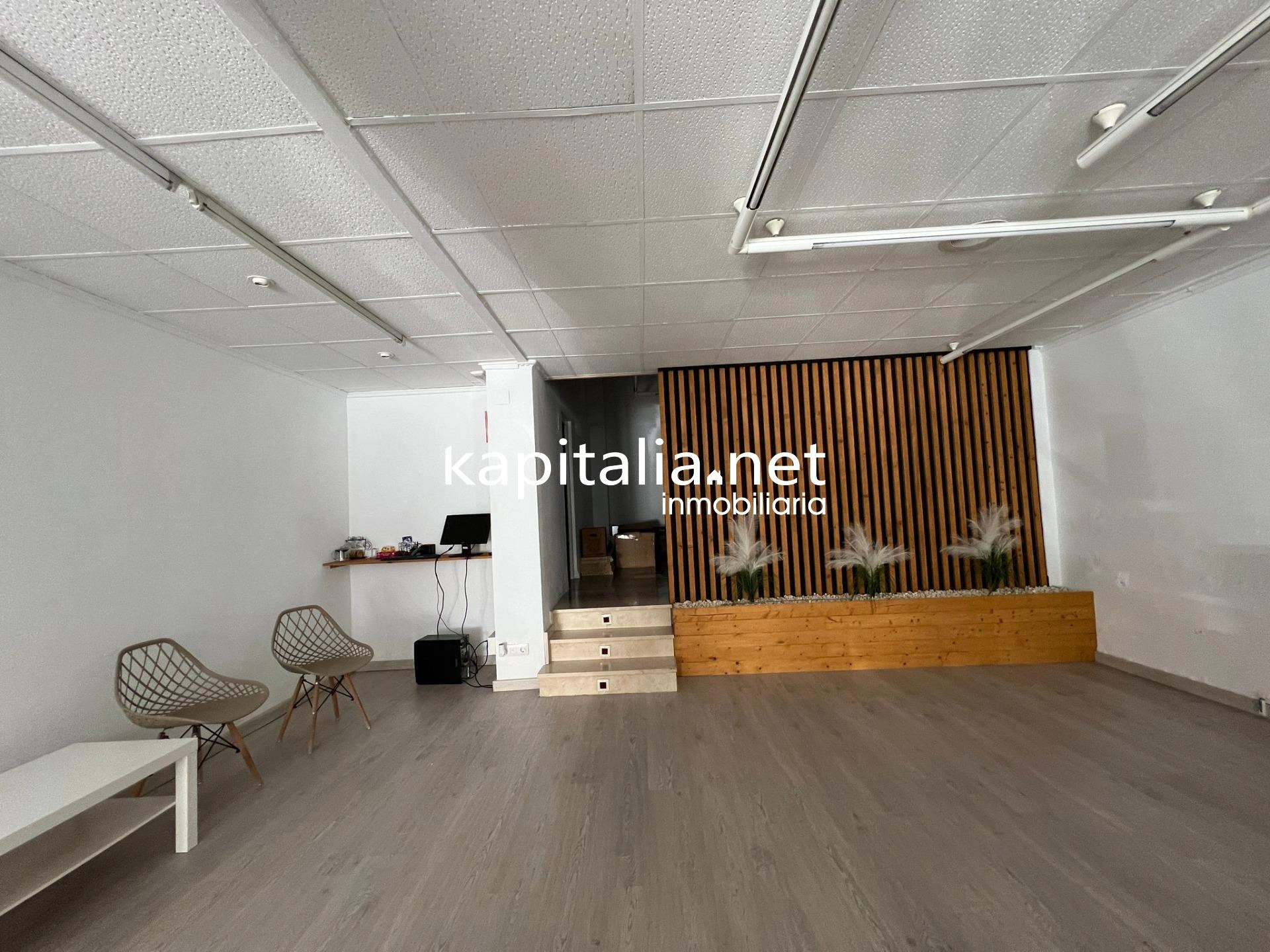 10371 - Local comercial a la venta en Ontinyent