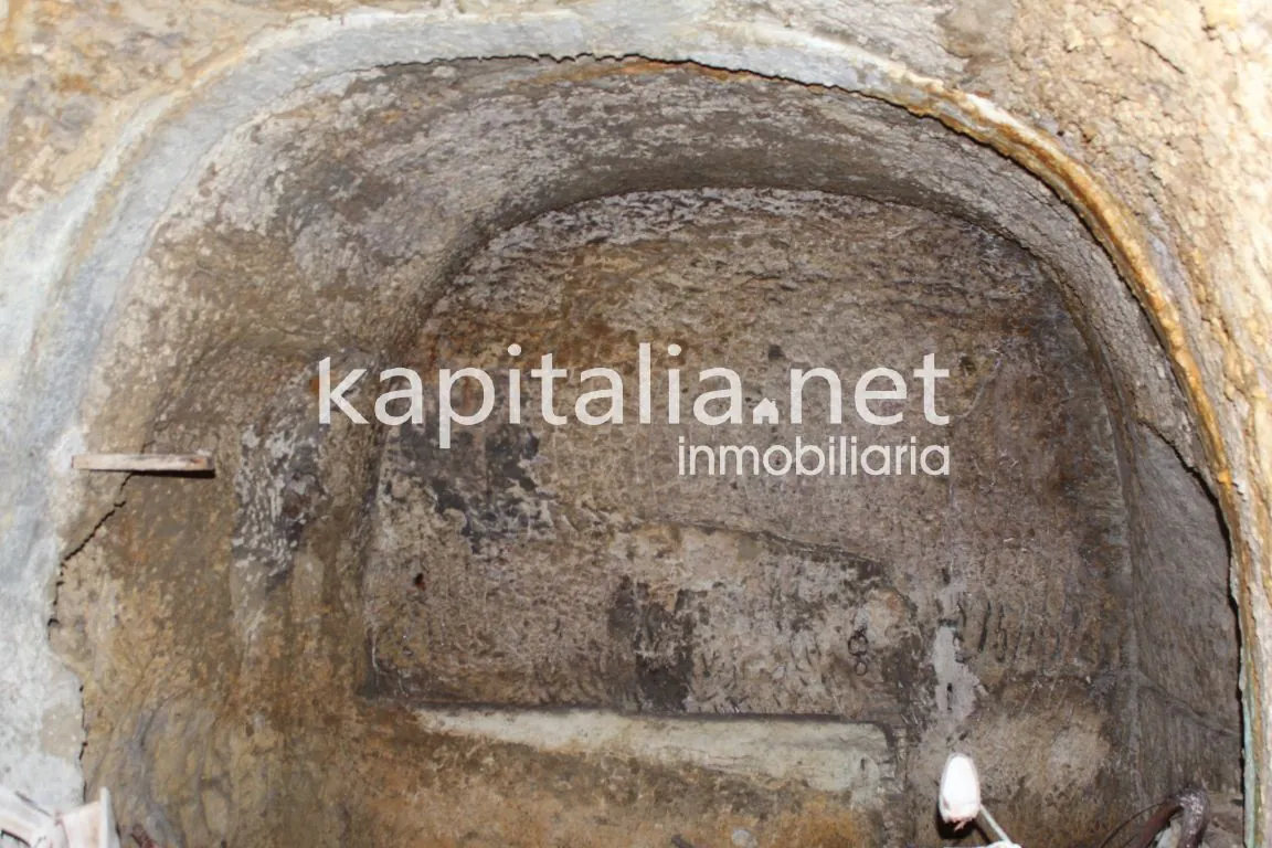 03401 - Casa con cueva en venta en Ontinyent