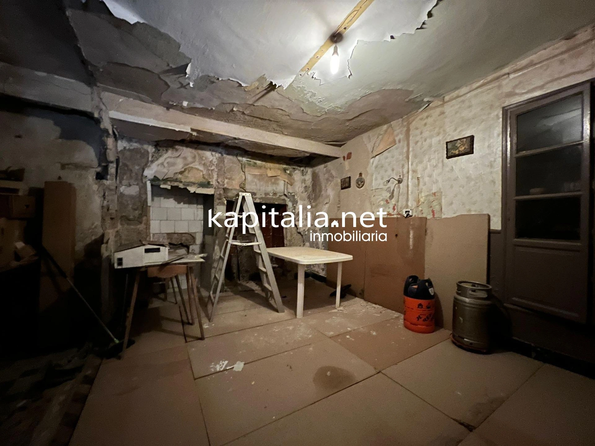 09910 - Casa a la venta en Ontinyent zona centro .