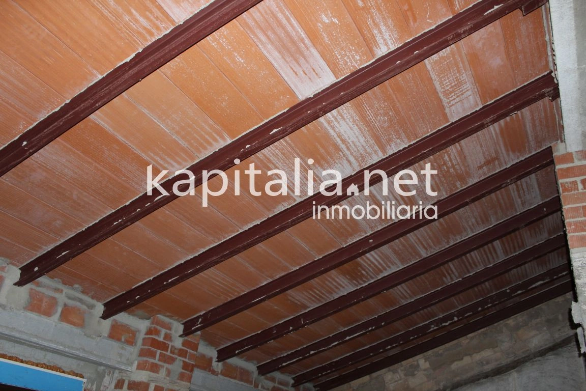 03401 - Casa con cueva en venta en Ontinyent
