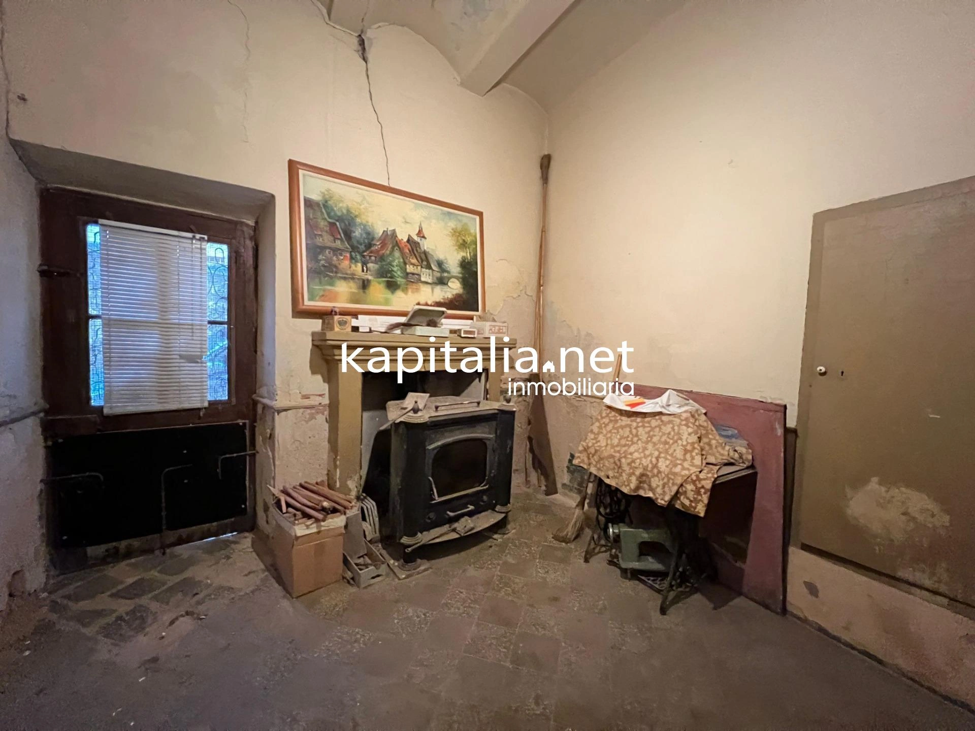 09910 - Casa a la venta en Ontinyent zona centro .