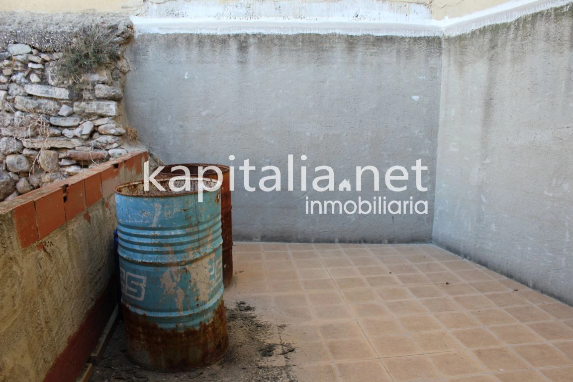 03401 - Casa con cueva en venta en Ontinyent