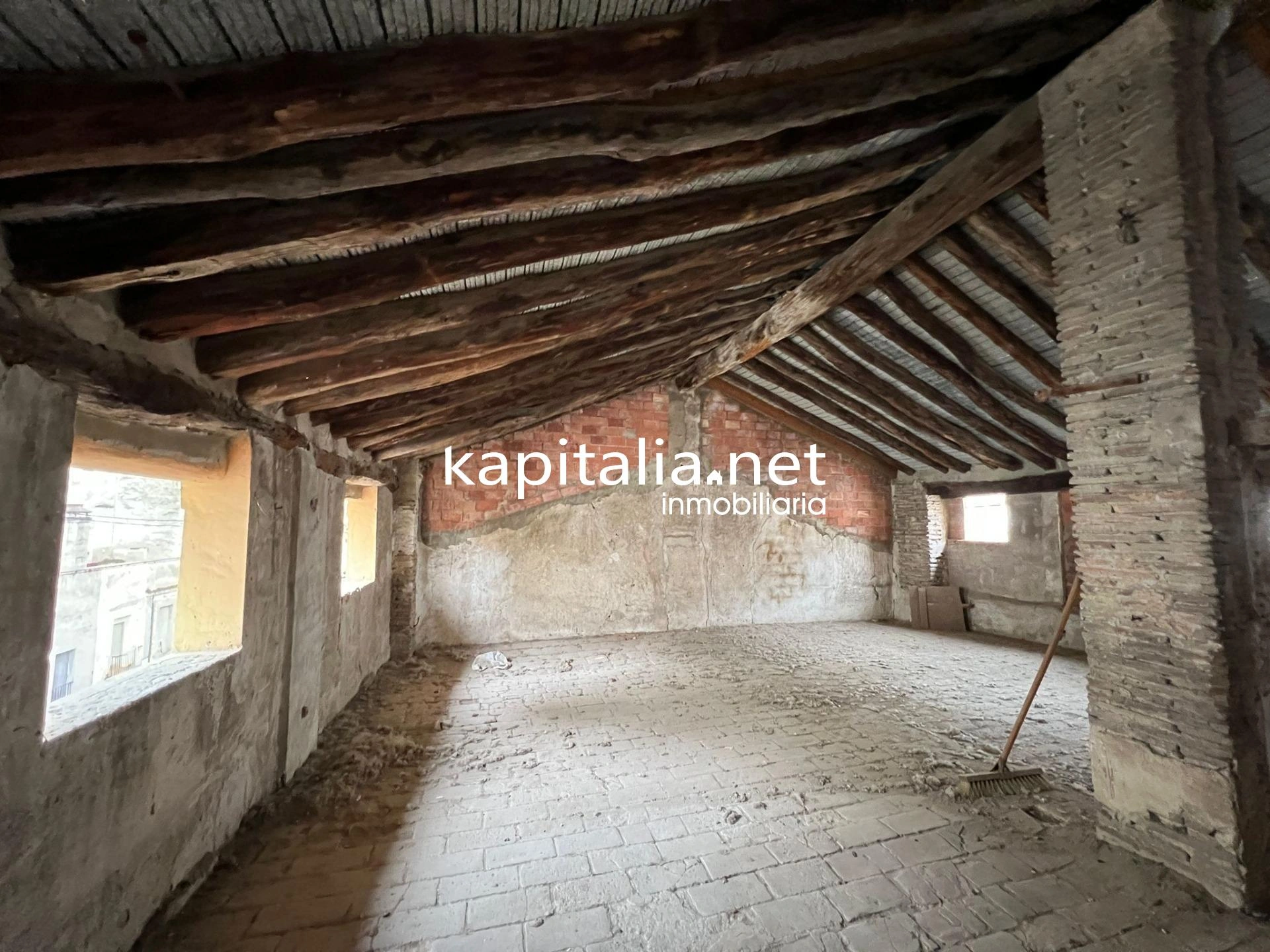 09910 - Casa a la venta en Ontinyent zona centro .