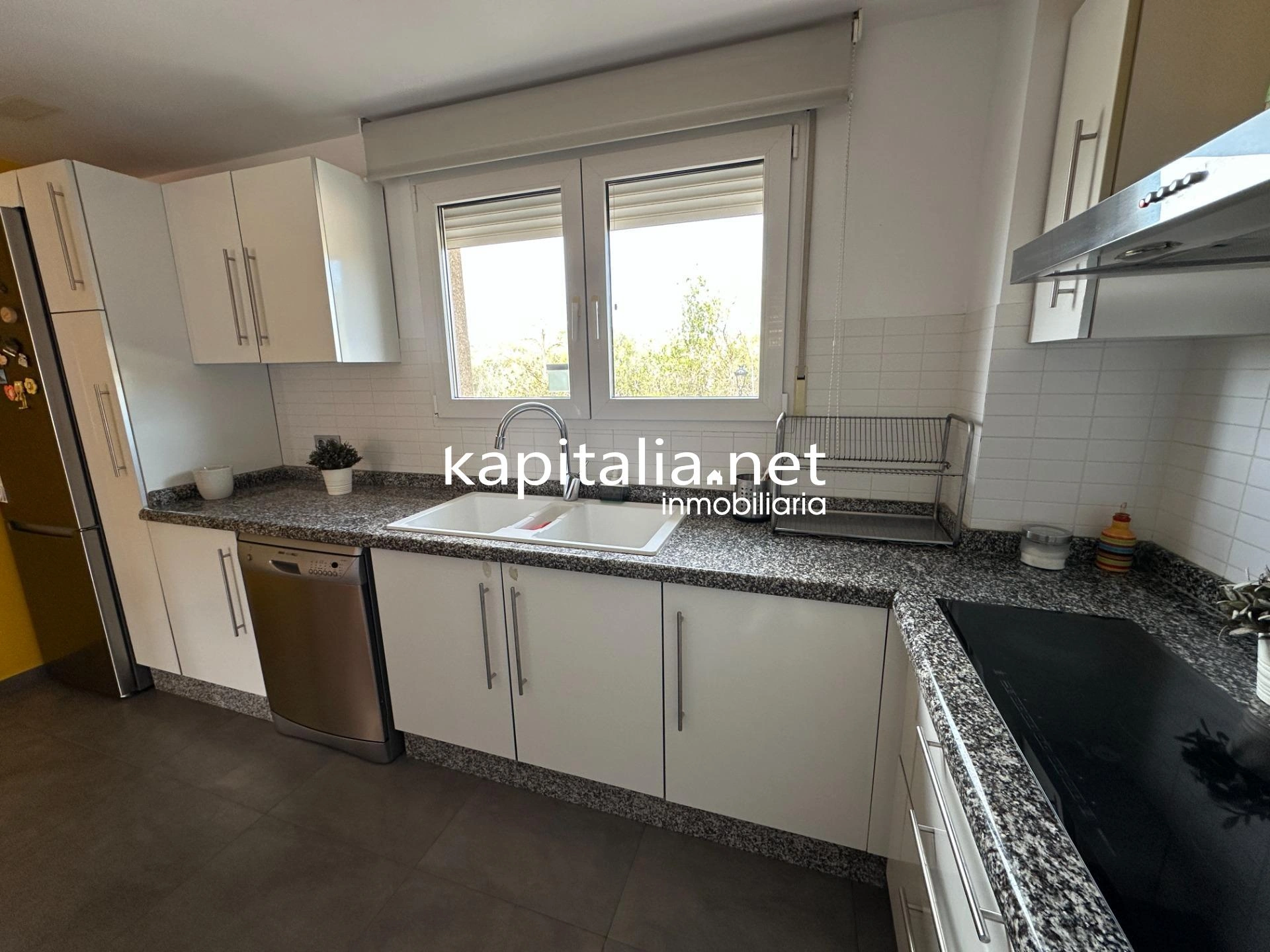 10380 - ADOSADO A LA VENTA EN BOCAIRENT