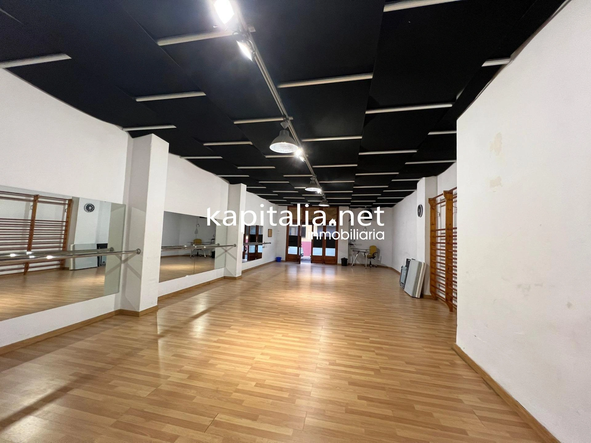 10346 - Local venta y alquiler en Ontinyent , zona San Rafael .