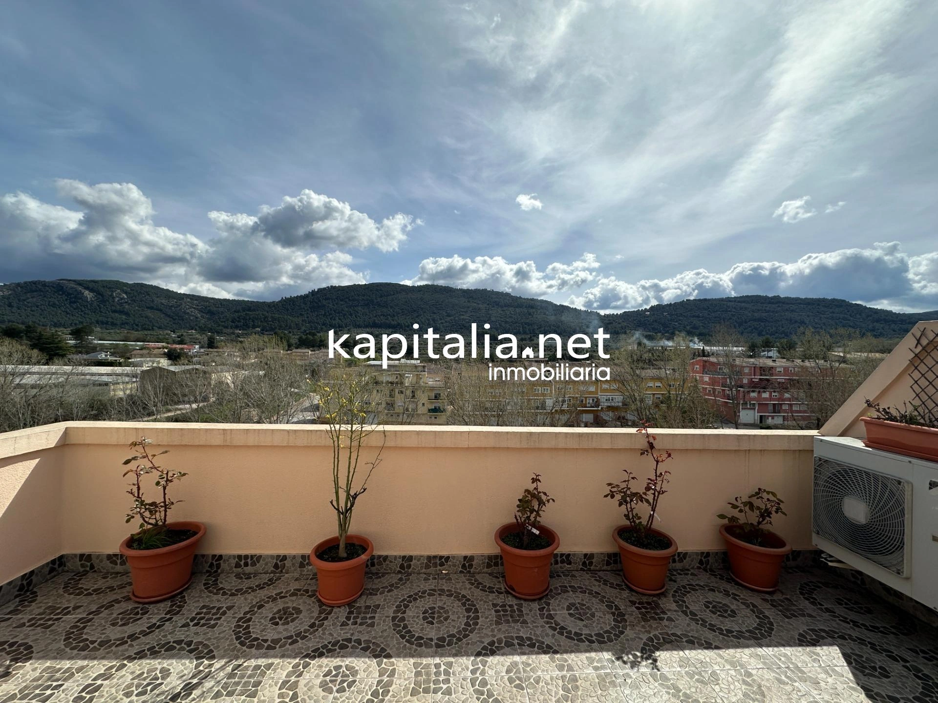 10379 - Duplex zum Verkauf in Bocairent
