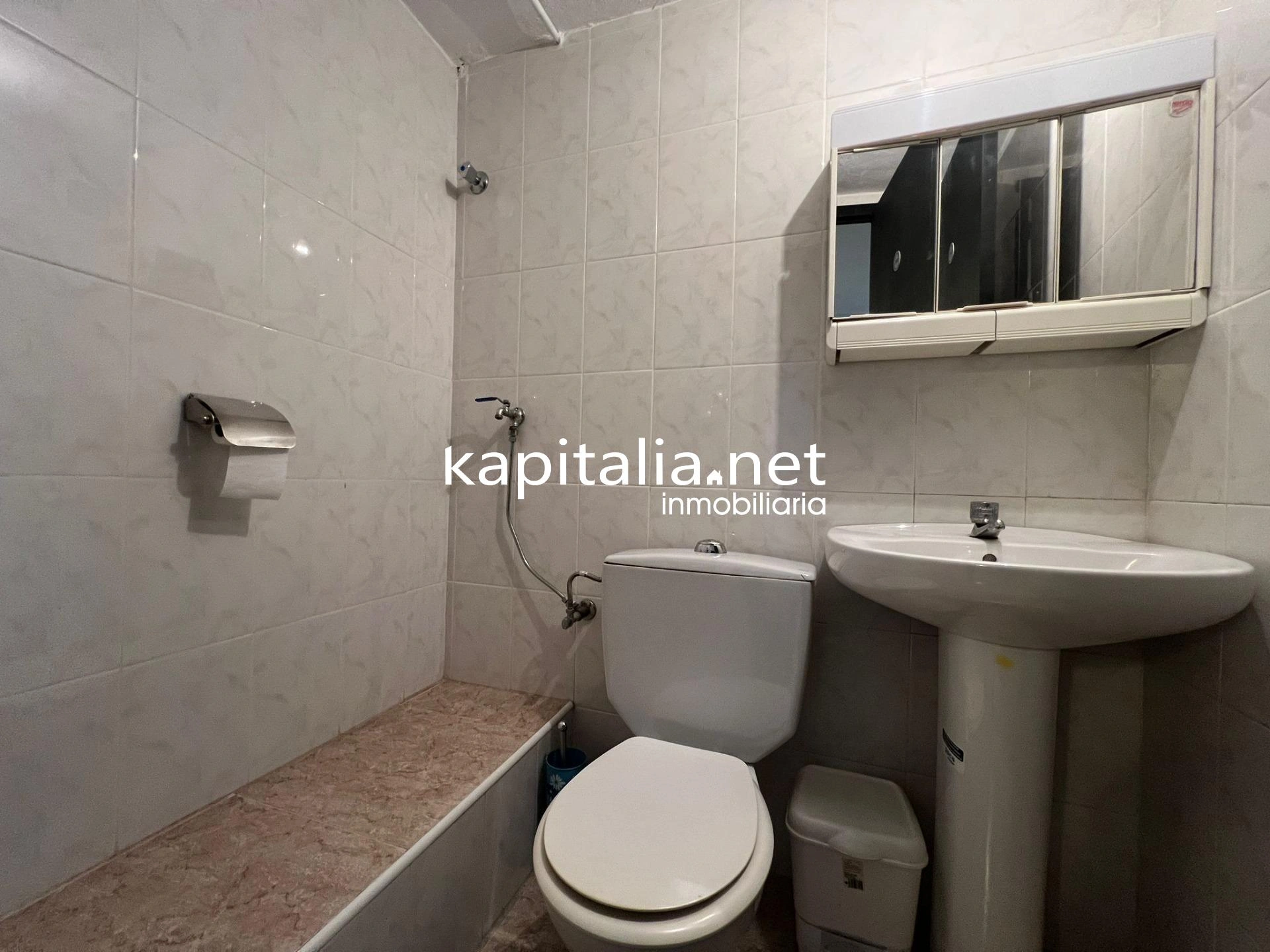 10346 - Local venta y alquiler en Ontinyent , zona San Rafael .