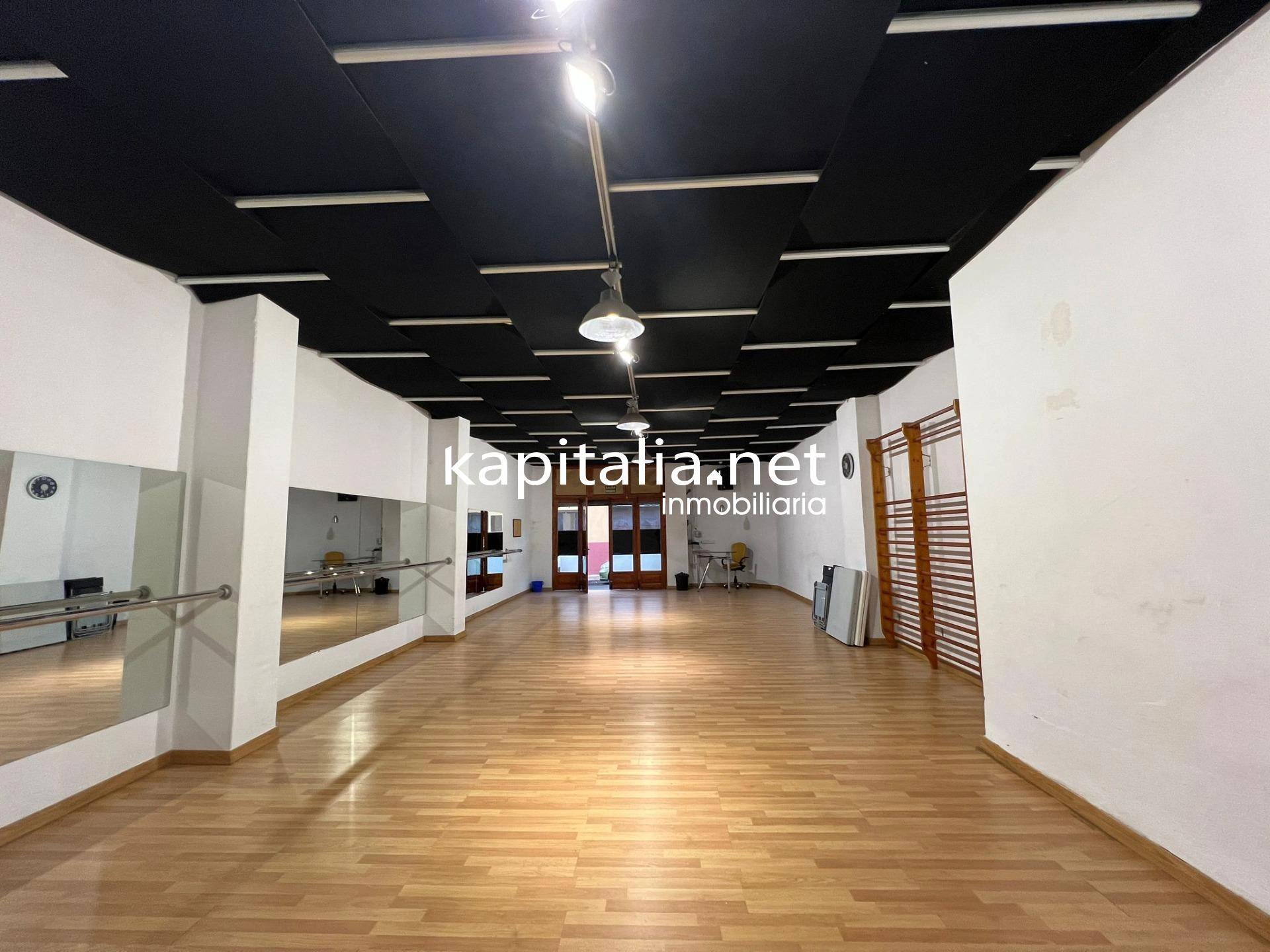 10346 - Local venta y alquiler en Ontinyent , zona San Rafael .