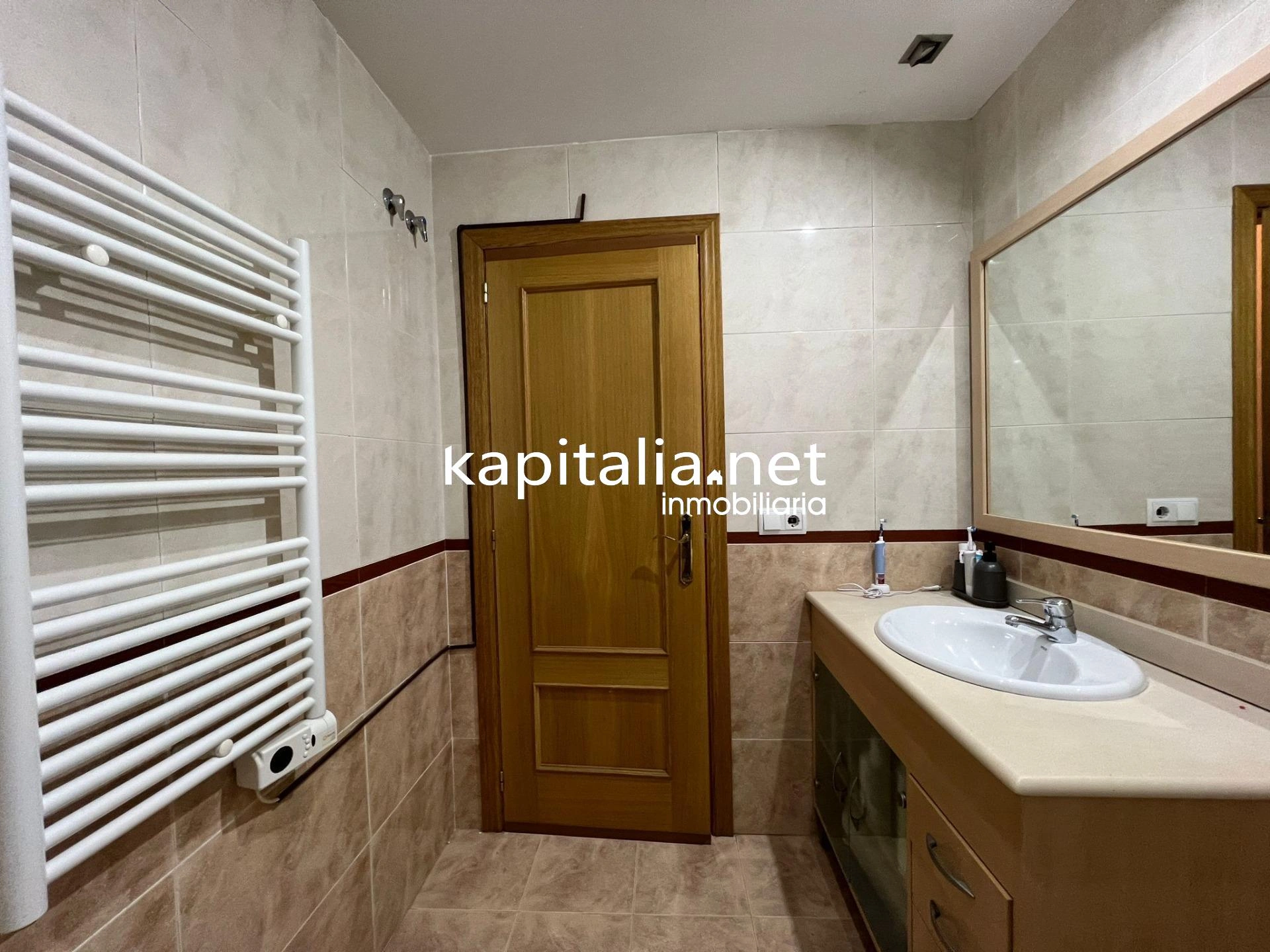 Piso a la venta en Ontinyent, zona San José . En exclusiva .