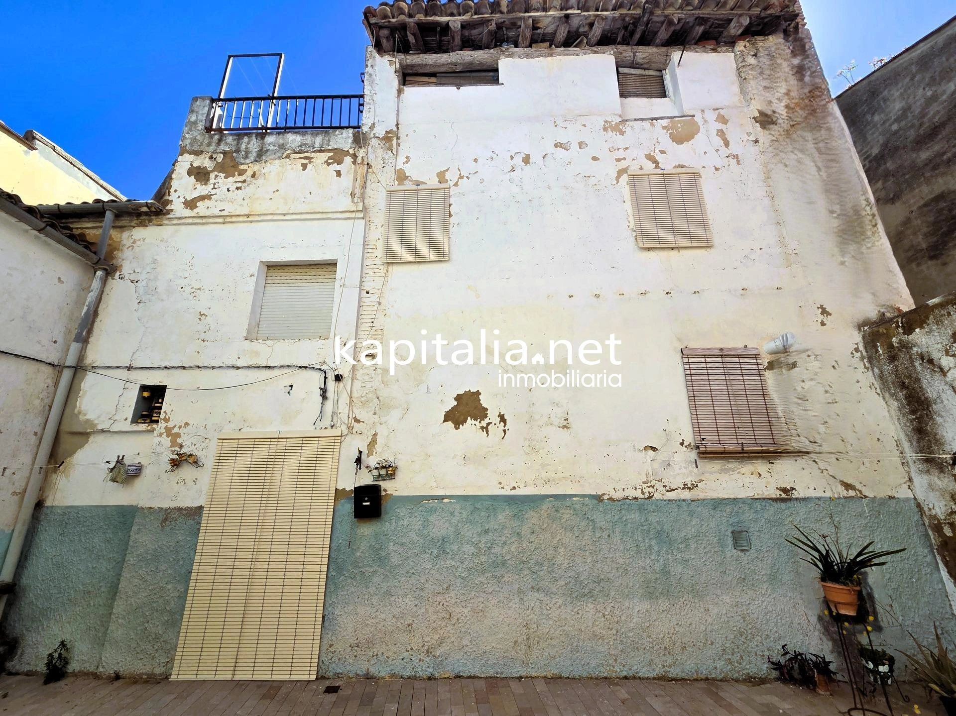 Casa en Ontinyent a un Precio Inmejorable de €65,000