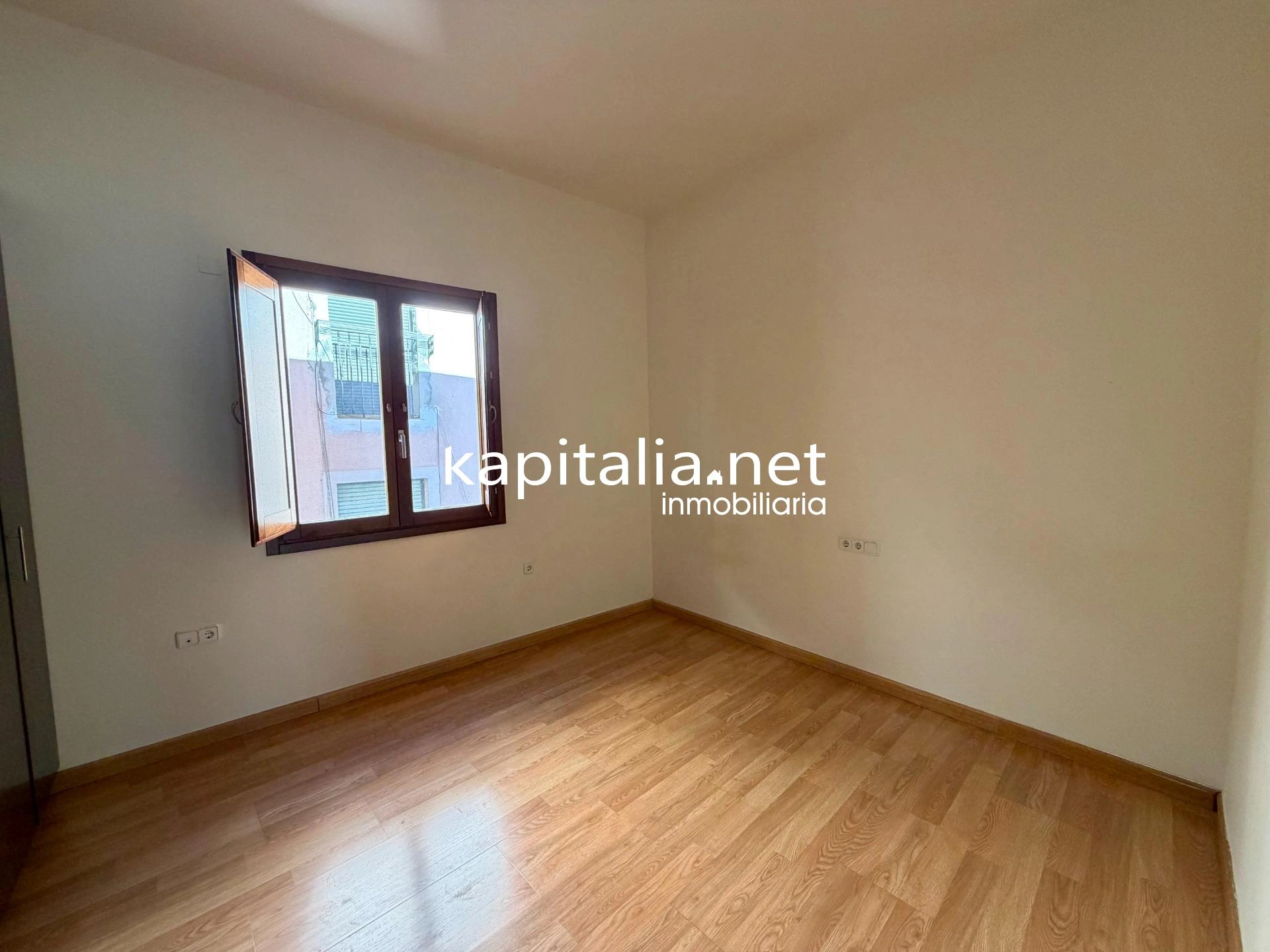 Piso en edificio histórico en perfecto estado