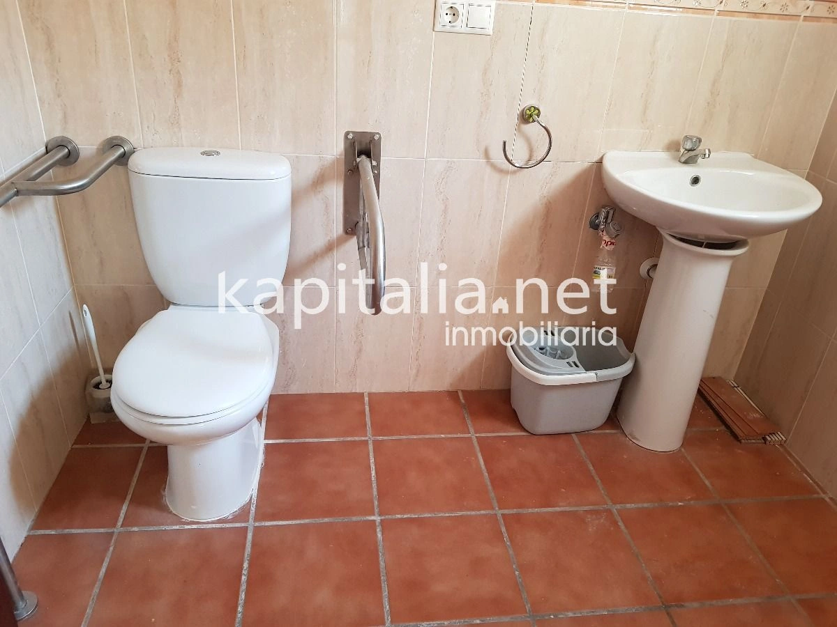 03828 - Property for Rent in Ontinyent