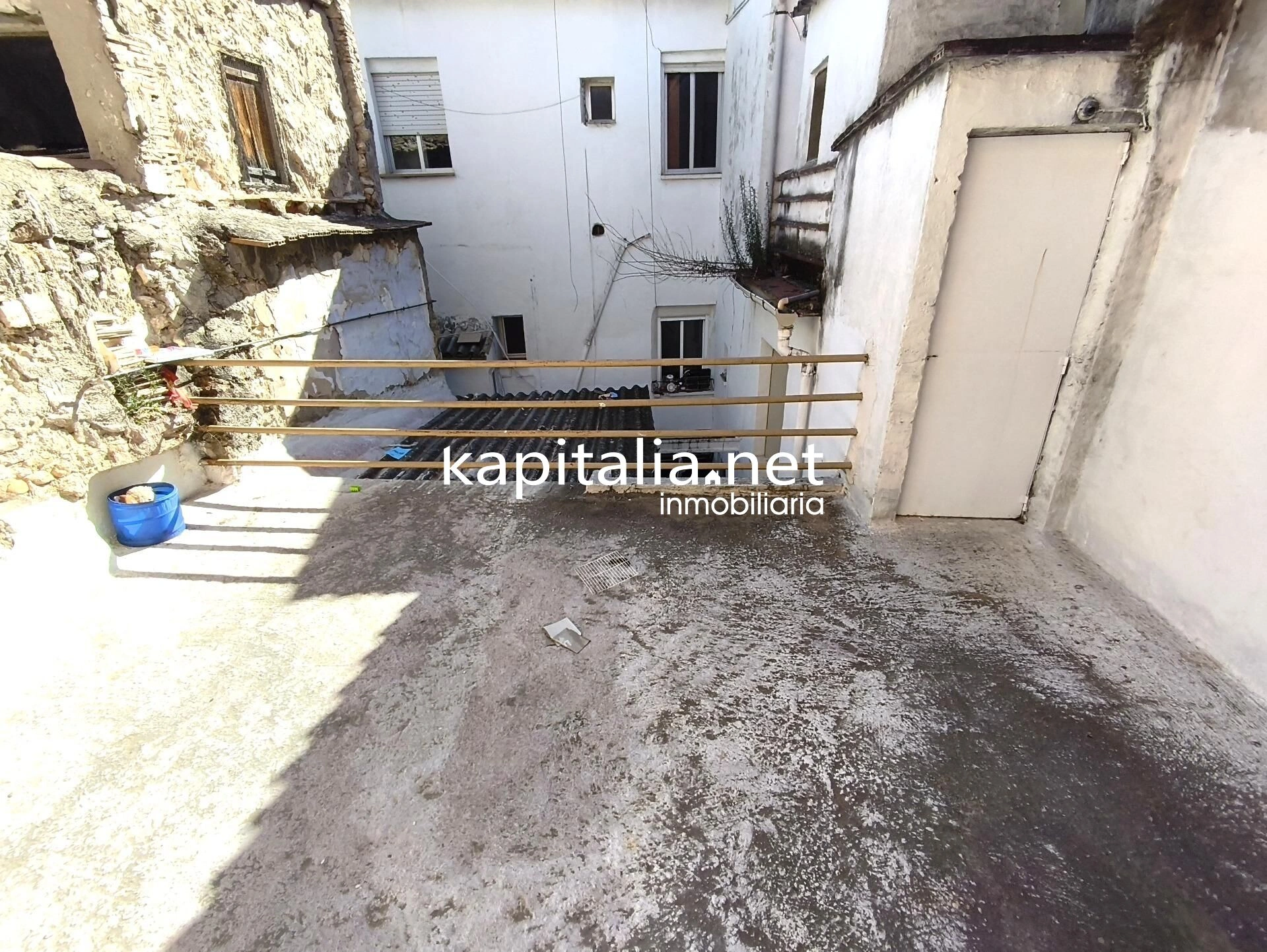 10391 - CASA A LA VENTA EN MURO DE ALCOY CON TRES PLANTAS PARA HACER REFORMAR