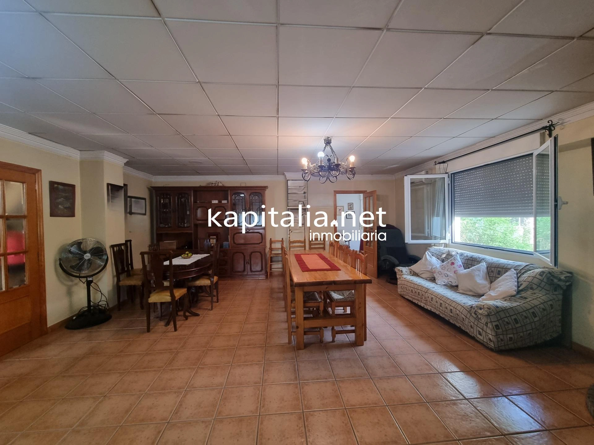 10050 - Chalet a la venta en Ontinyent.