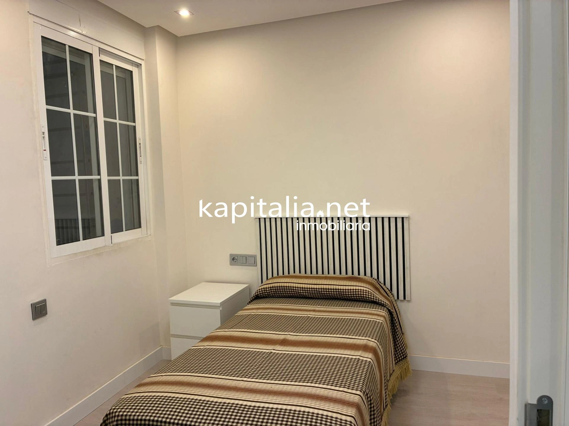 10329 - Vivienda a estrenar en el centro de Xativa