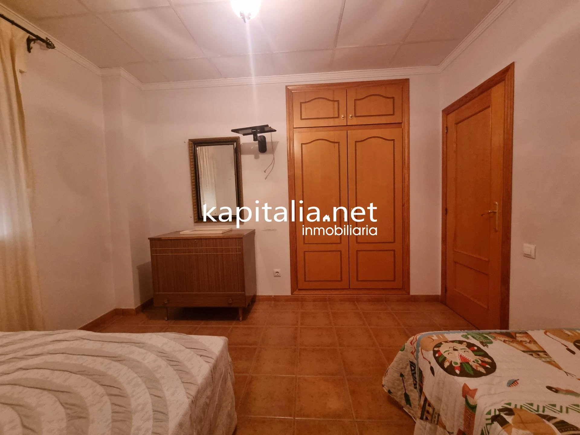 10050 - Chalet a la venta en Ontinyent.
