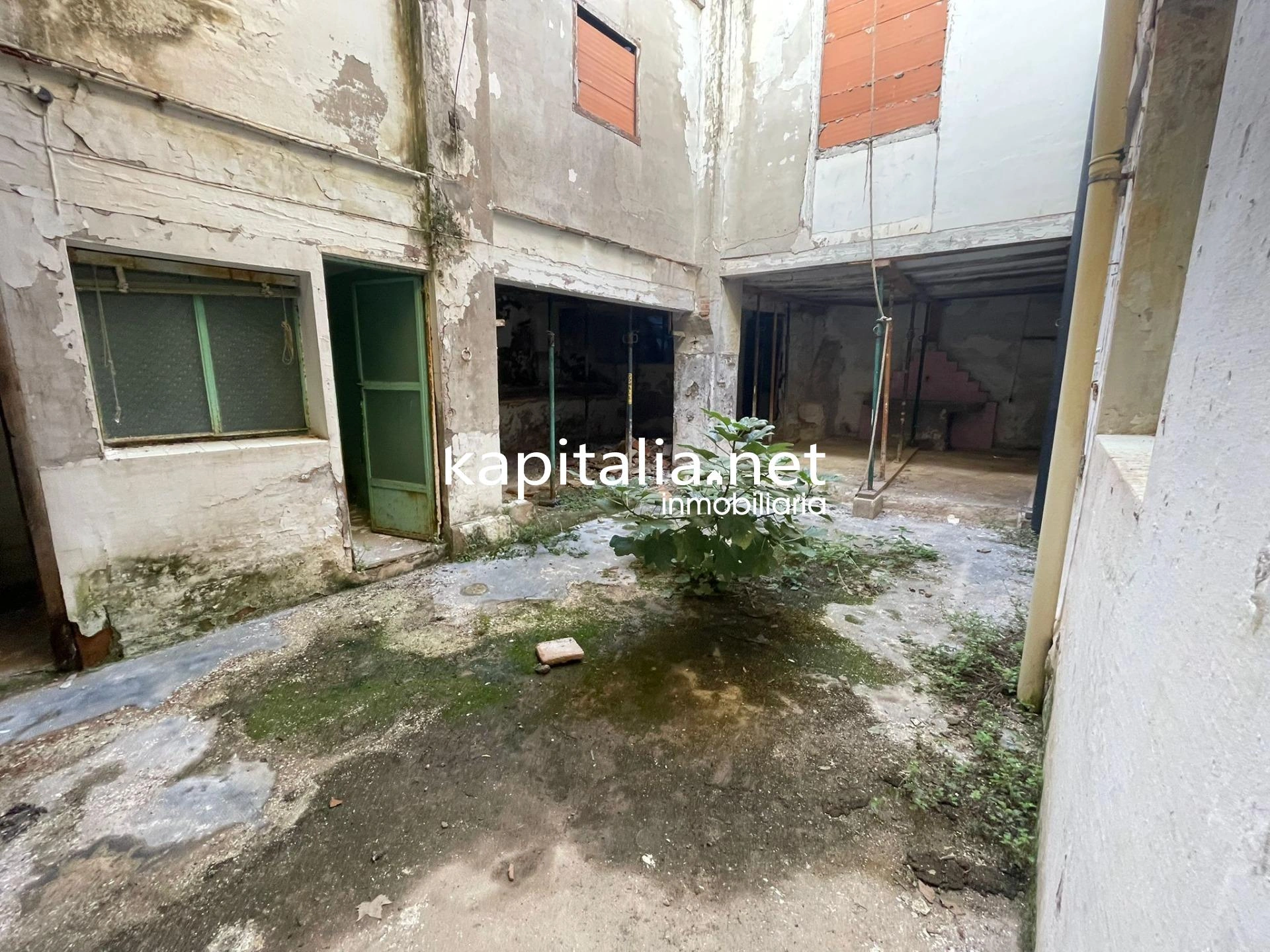 10106 - Vivienda a Reformar en Casco Antiguo de Xativa