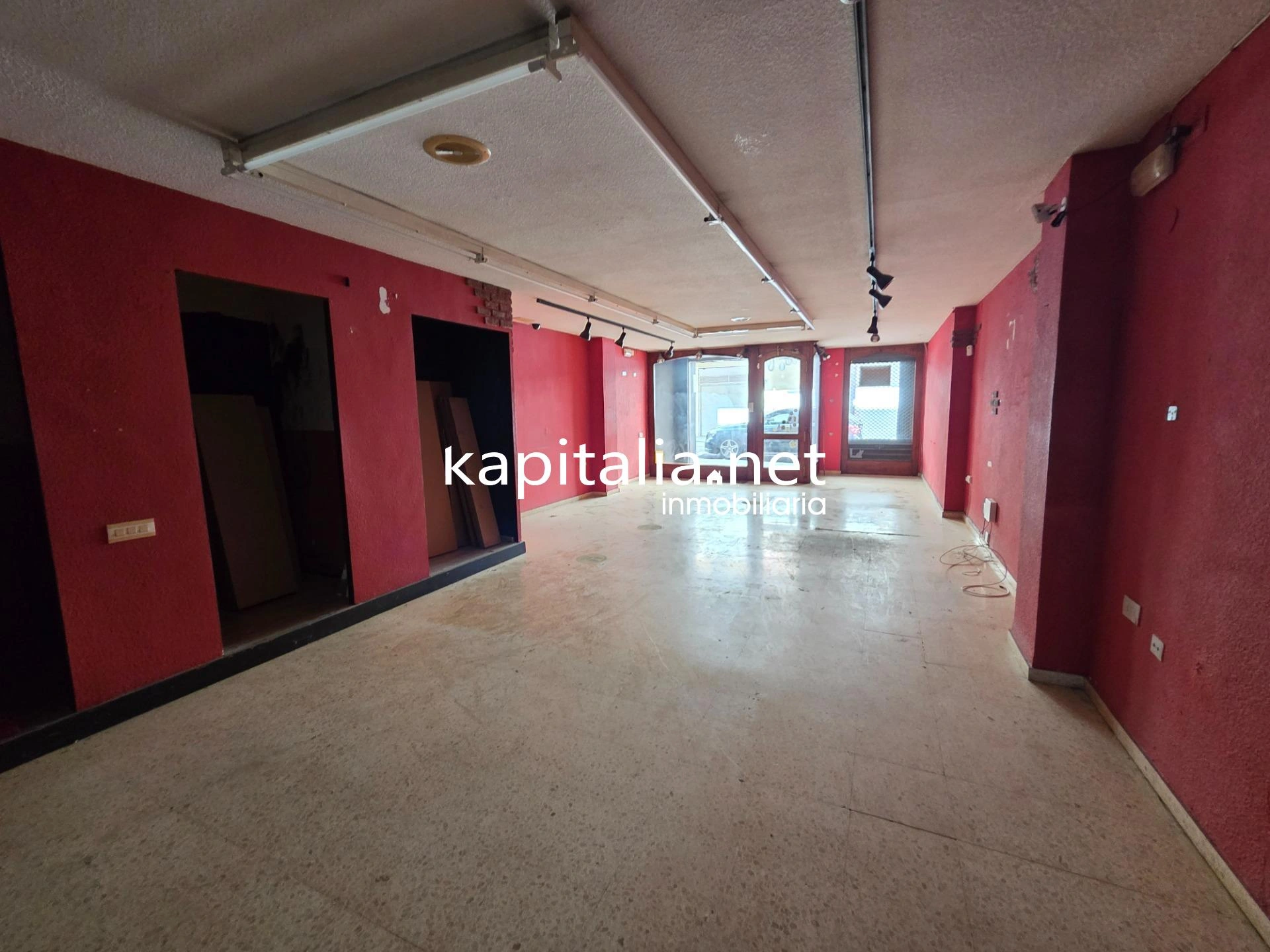 10404 - Local a la venta y en alquiler en Ontinyent
