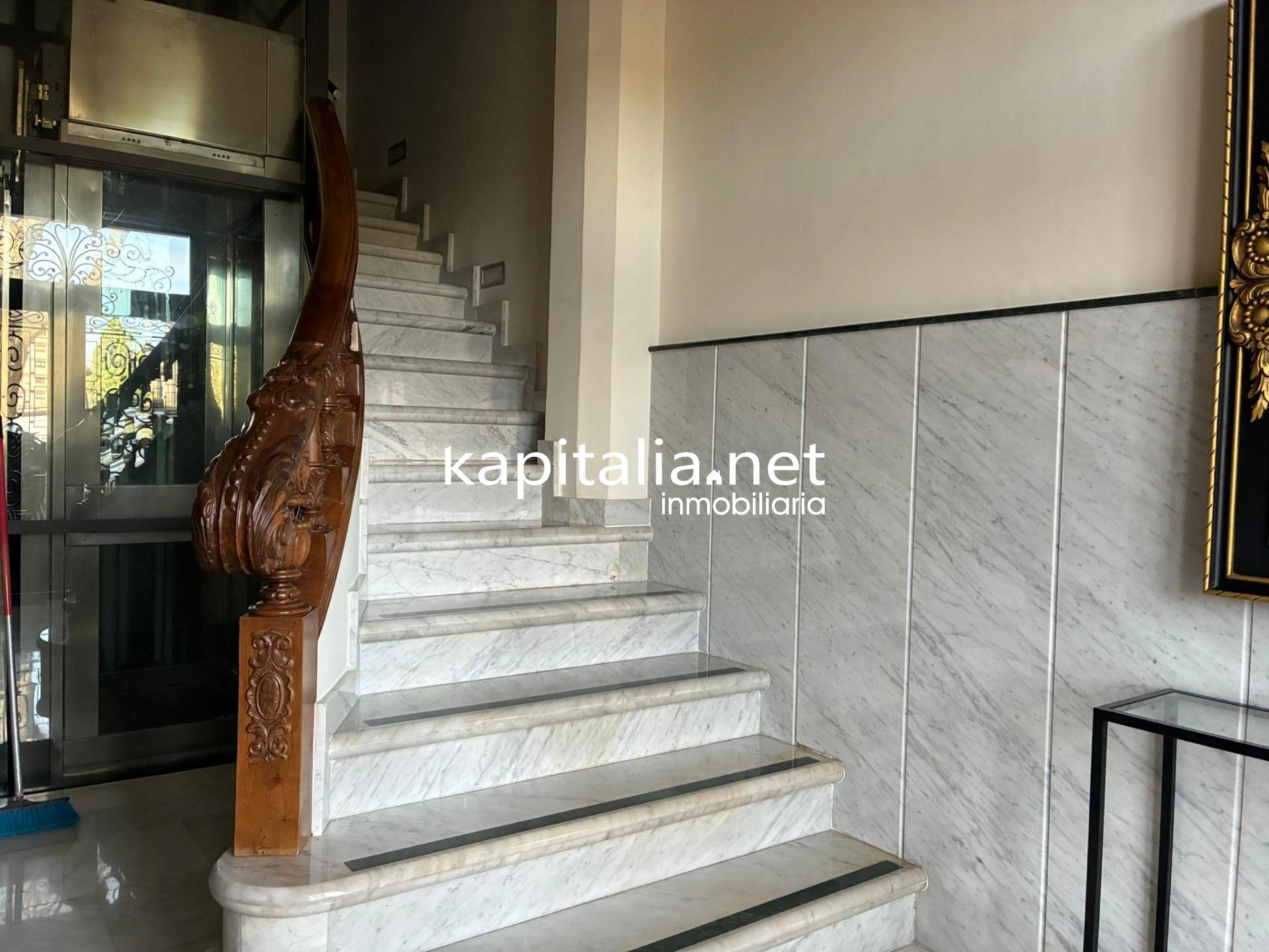 10329 - Vivienda a estrenar en el centro de Xativa