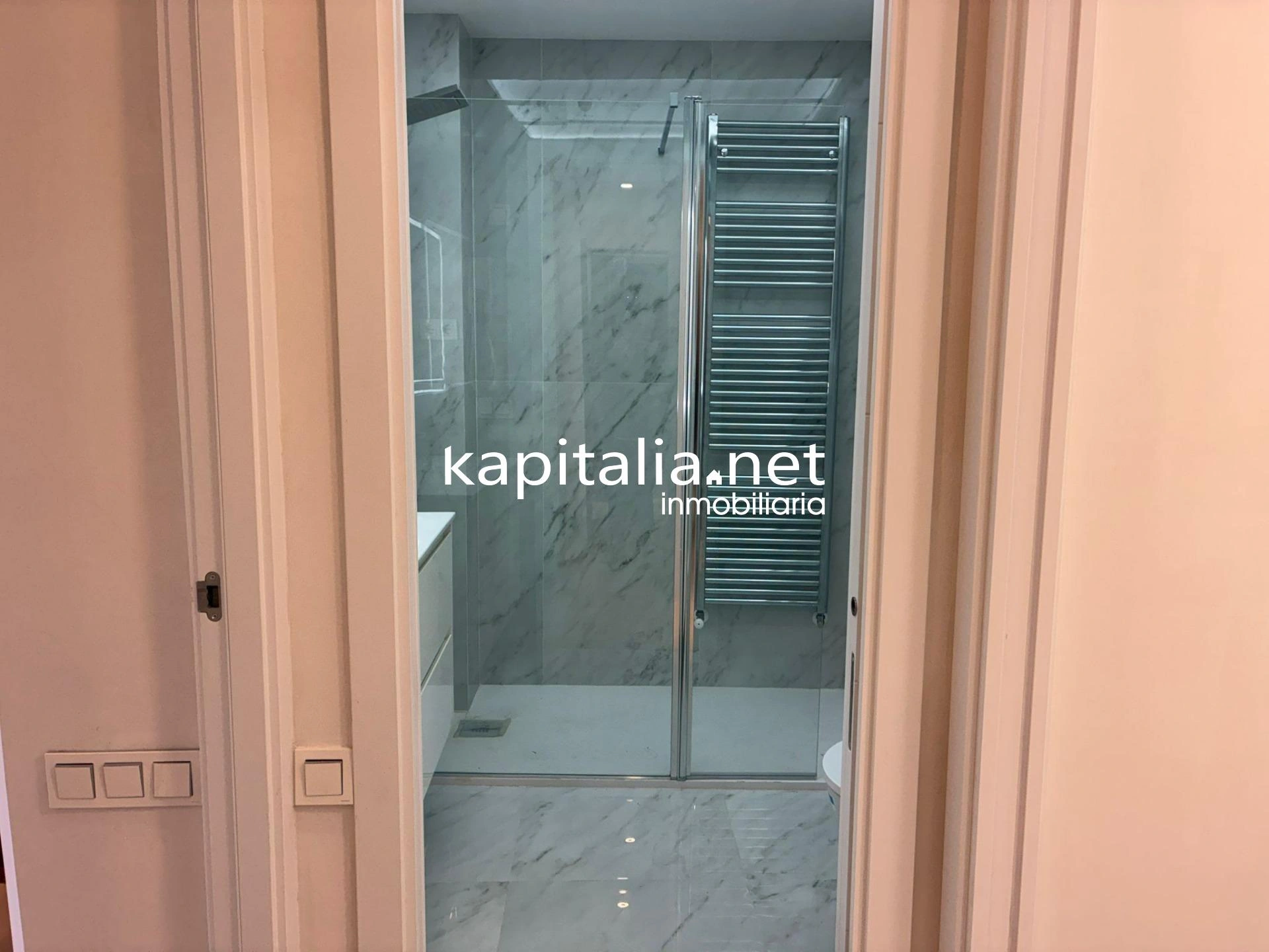 10328 - Vivienda a estrenar en el centro de Xativa