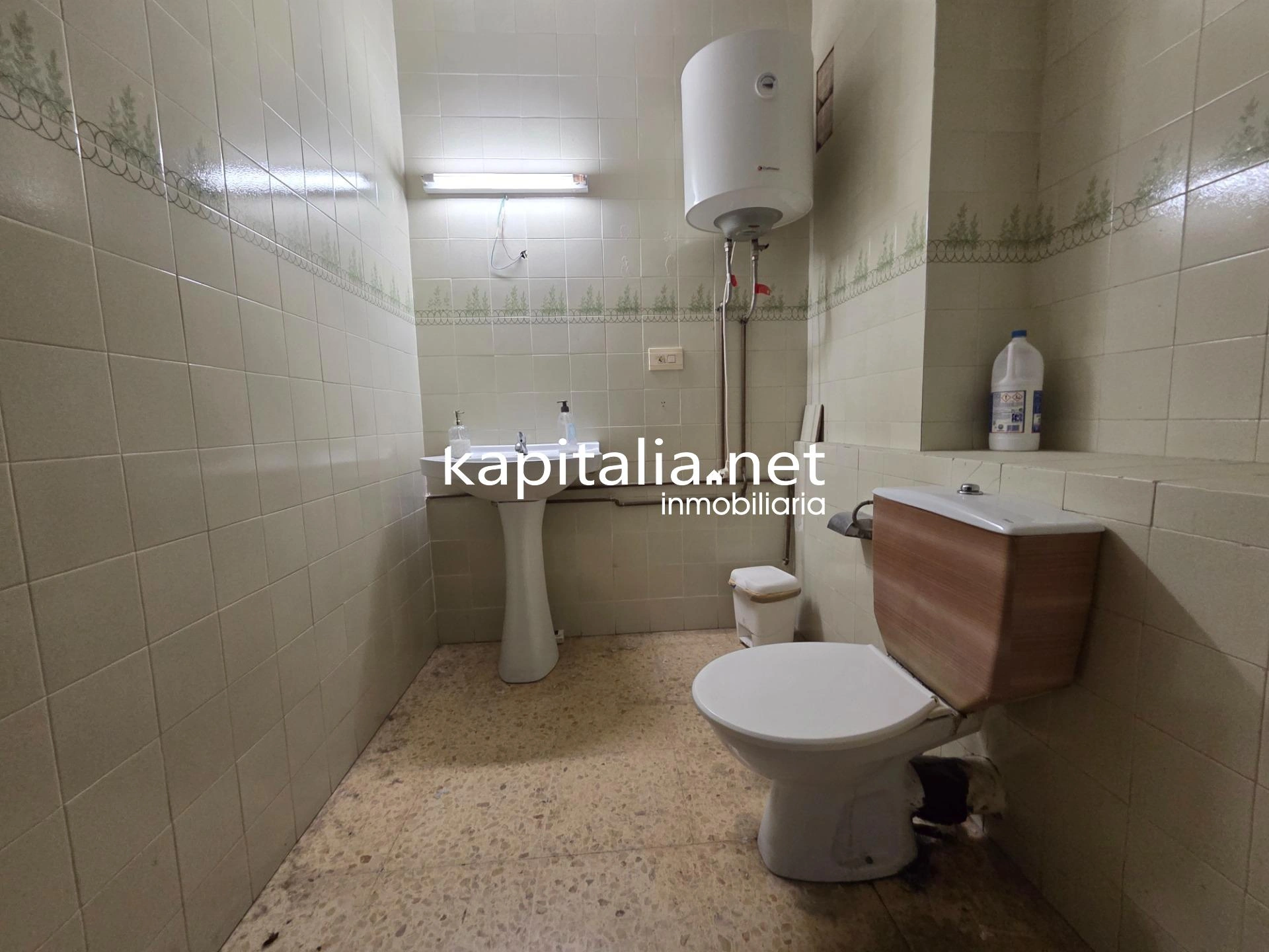 10404 - Local a la venta y en alquiler en Ontinyent