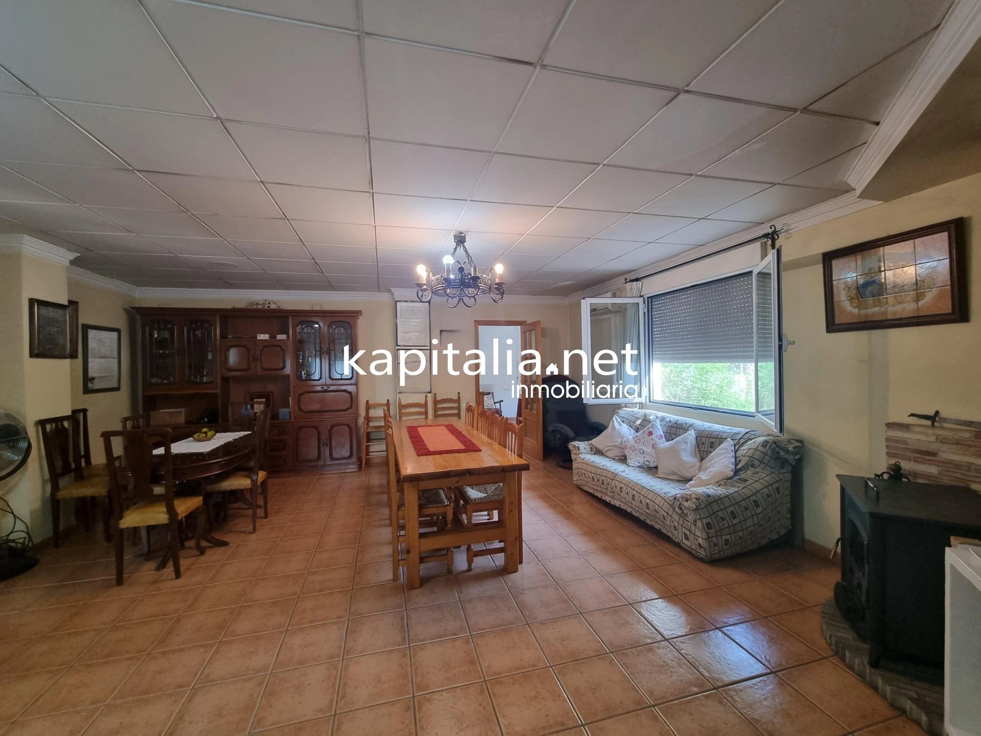 10050 - Chalet a la venta en Ontinyent.