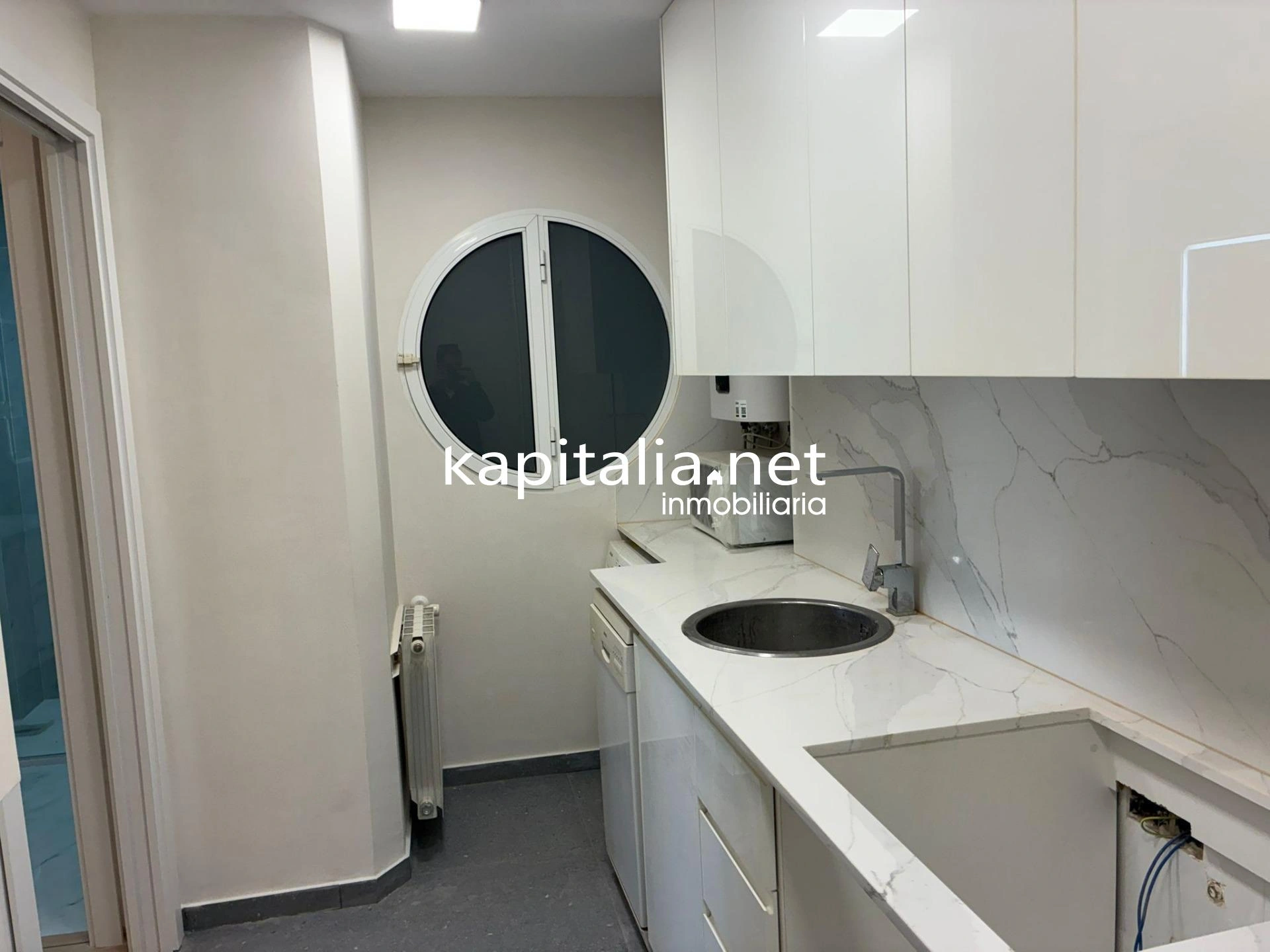 10328 - Vivienda a estrenar en el centro de Xativa