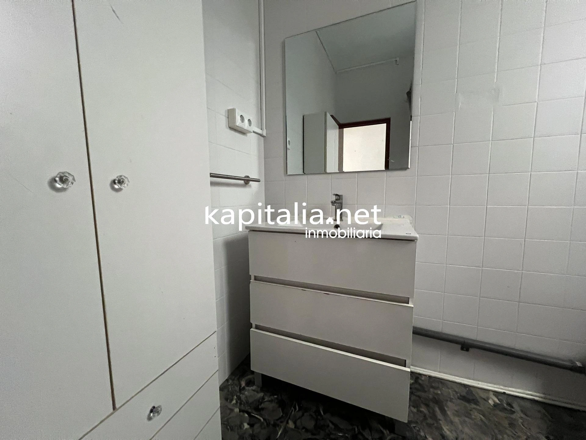 10406 - Fantástica casa a la venta en Ontinyent , zona de la Vila . En exclusividad .