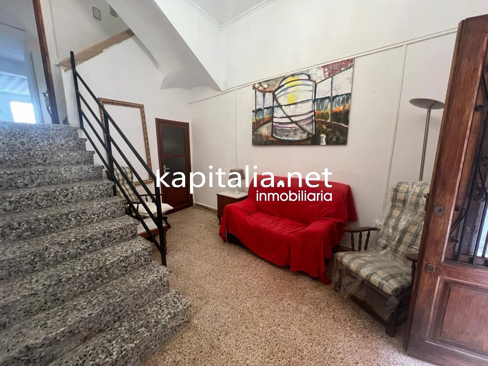 10406 - Fantástica casa a la venta en Ontinyent , zona de la Vila . En exclusividad .