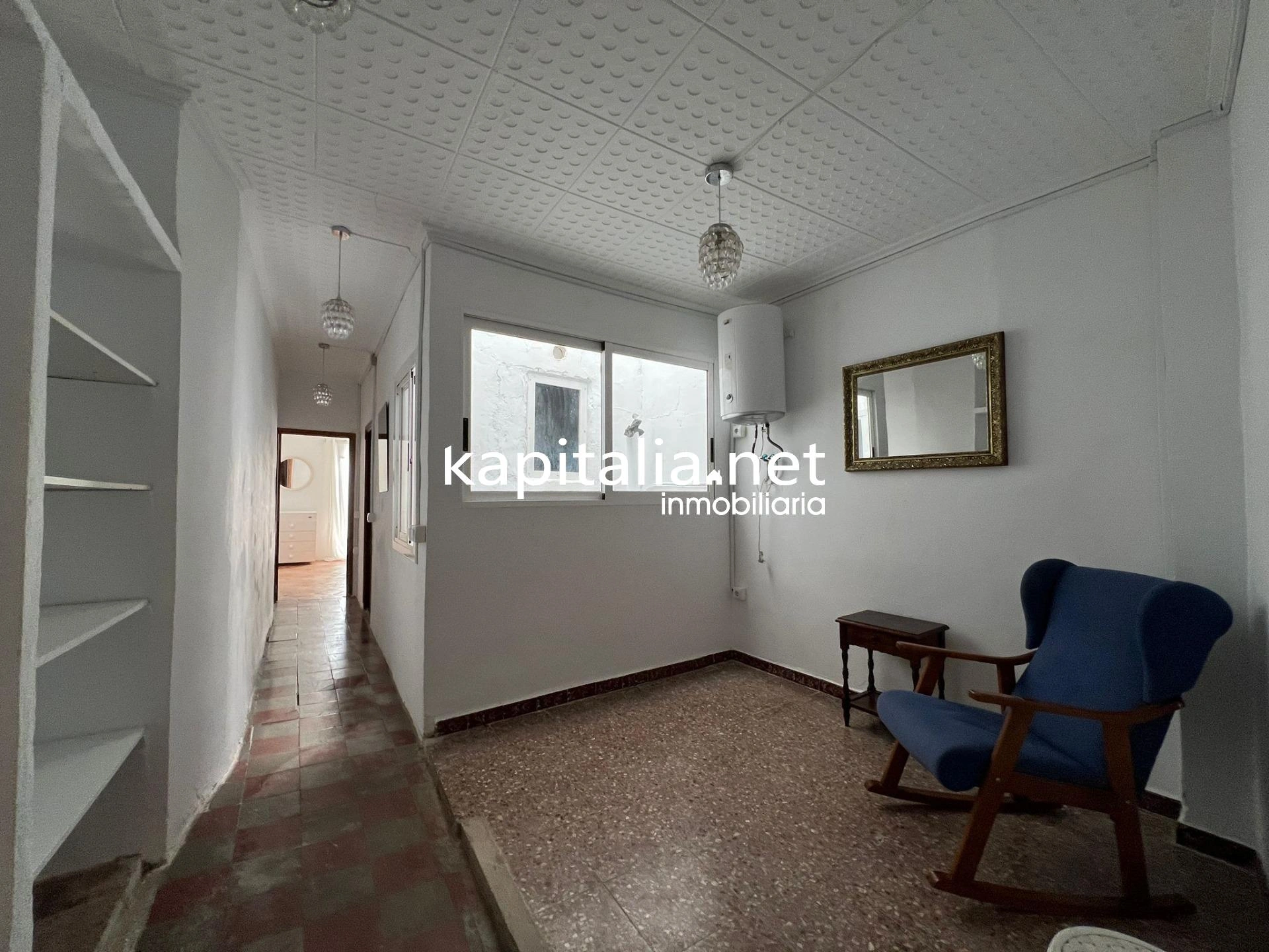 10406 - Fantástica casa a la venta en Ontinyent , zona de la Vila . En exclusividad .
