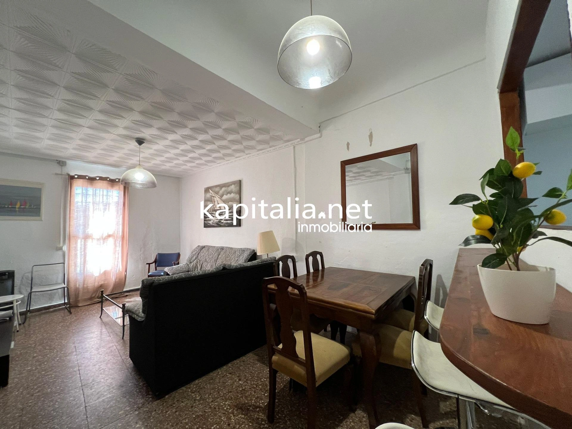10406 - Fantástica casa a la venta en Ontinyent , zona de la Vila . En exclusividad .