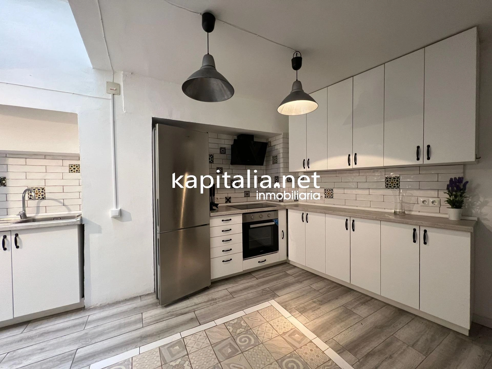 10406 - Fantástica casa a la venta en Ontinyent , zona de la Vila . En exclusividad .