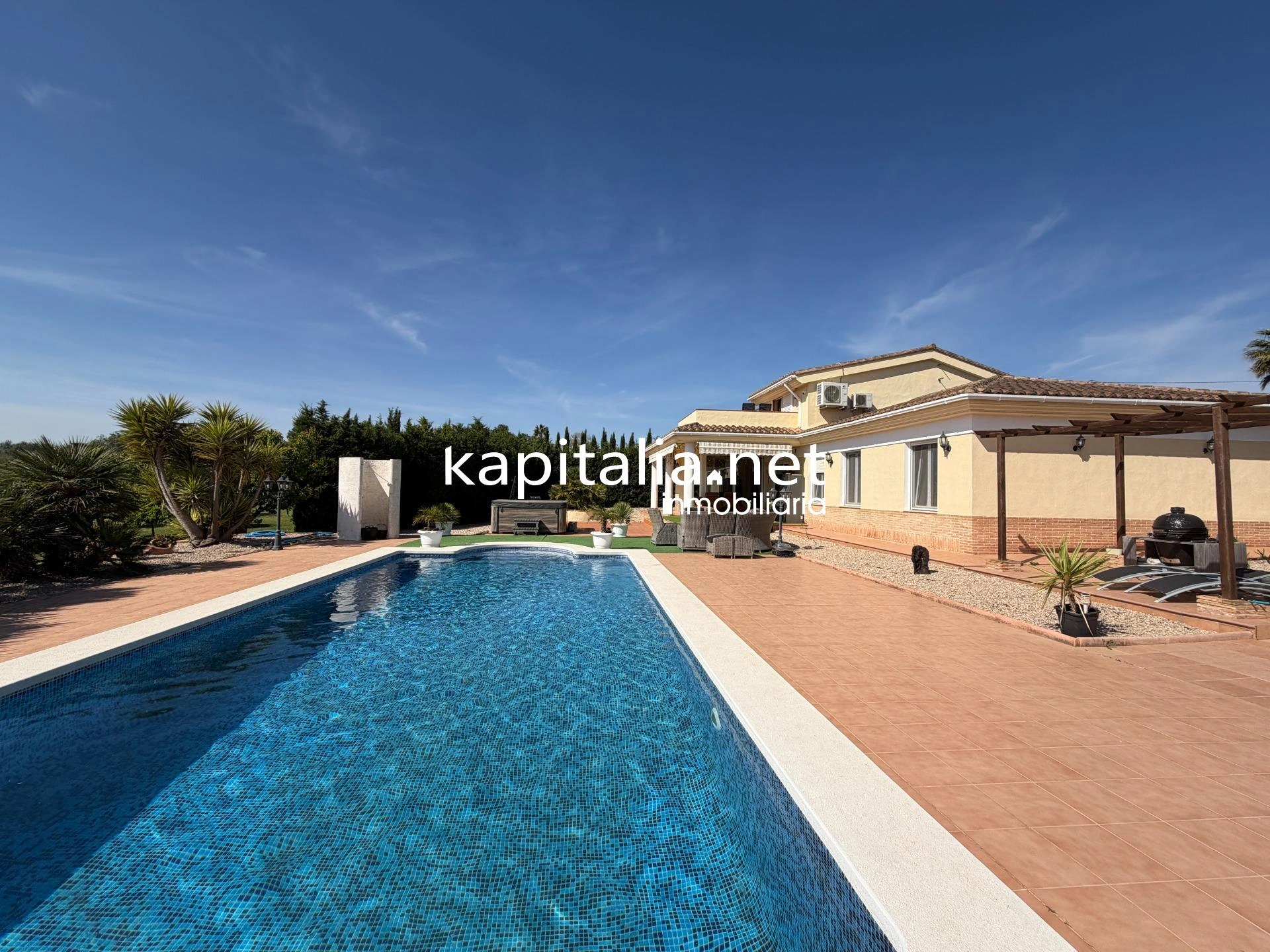 10411 - ESPECTACULAR CHALET CON JACUZZI EN OLLERIA. EN EXCLUSIVA EN KAPITALIA!!!