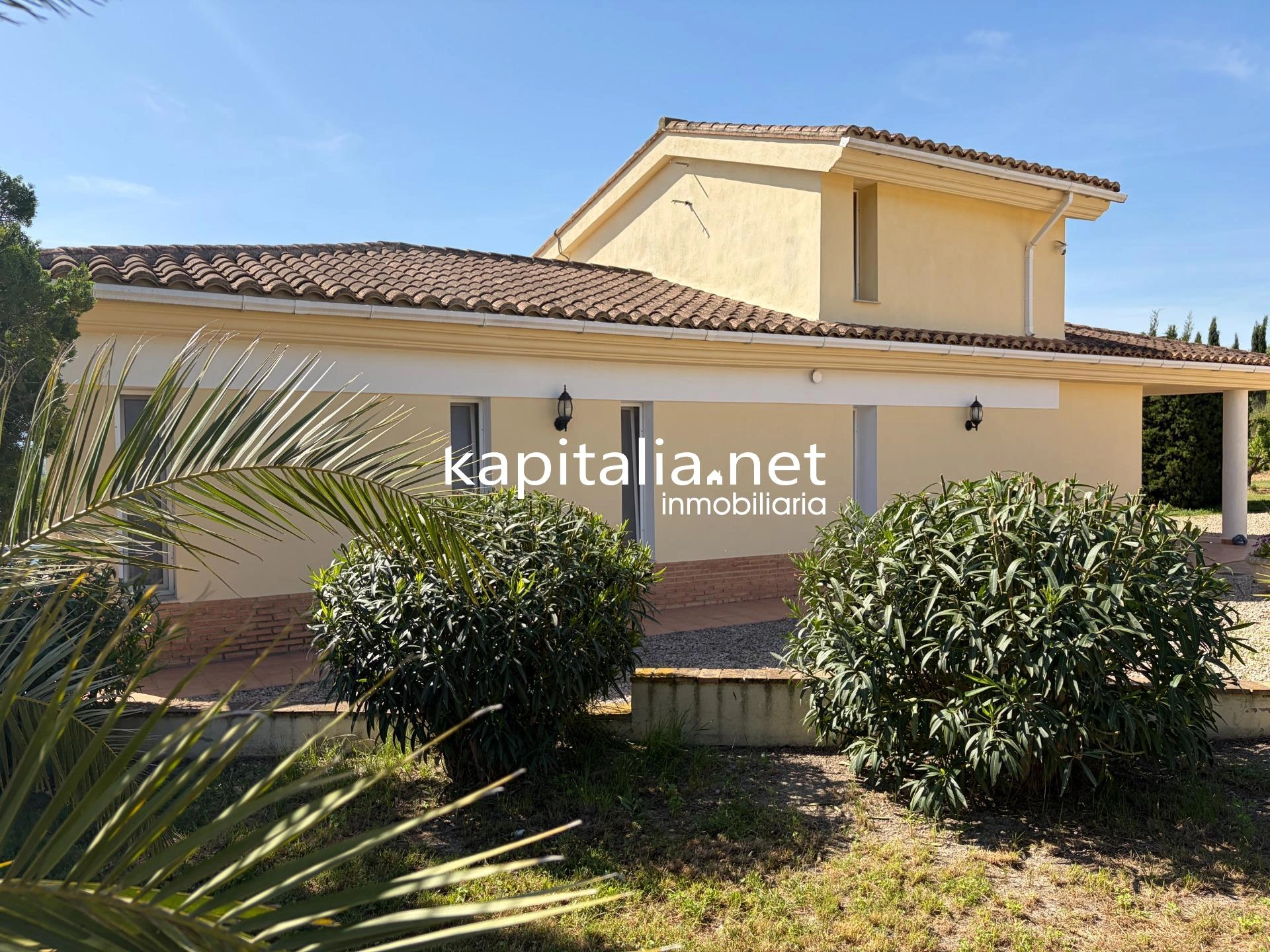 10411 - ESPECTACULAR CHALET CON JACUZZI EN OLLERIA. EN EXCLUSIVA EN KAPITALIA!!!