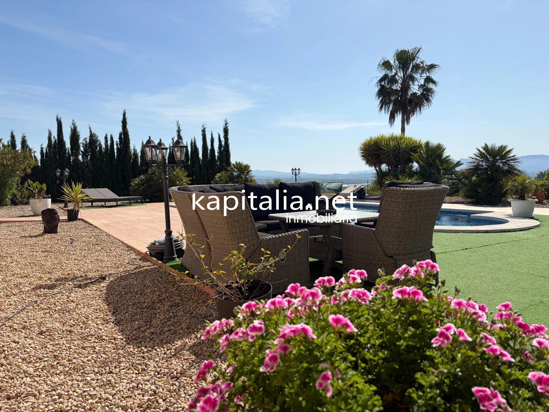 10411 - ESPECTACULAR CHALET CON JACUZZI EN OLLERIA. EN EXCLUSIVA EN KAPITALIA!!!