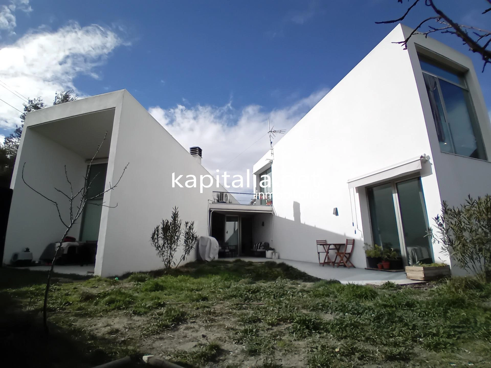 10396 - Chalet a la venta en Alfafara